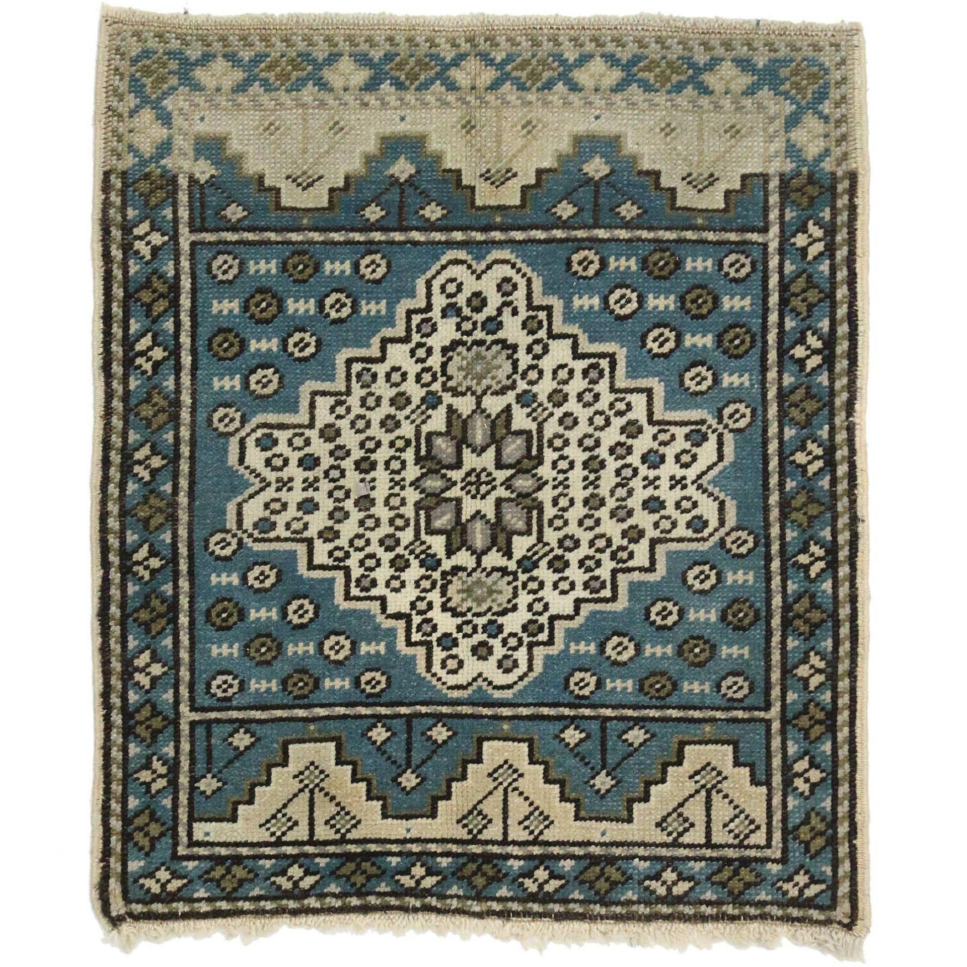 Vintage Turkish Oushak Yastik Scatter Rug, Square Accent Rug