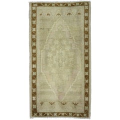 Vintage Turkish Oushak Rug Yastik Accent Rug, Small Scatter Rug