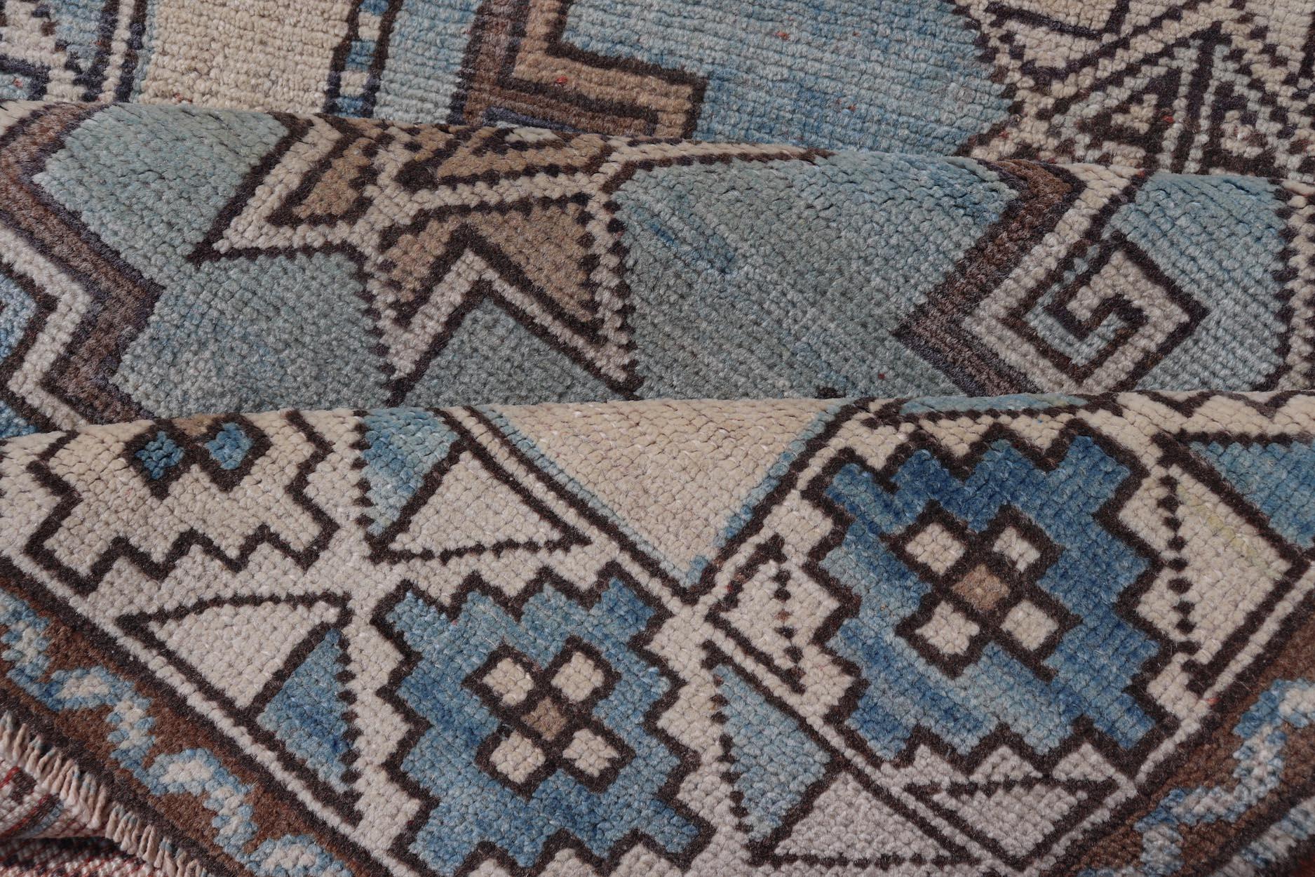 Tapis de couloir turc Oushak vintage à motifs géométriques et tons froids 3'3 x 7'4 en vente 4