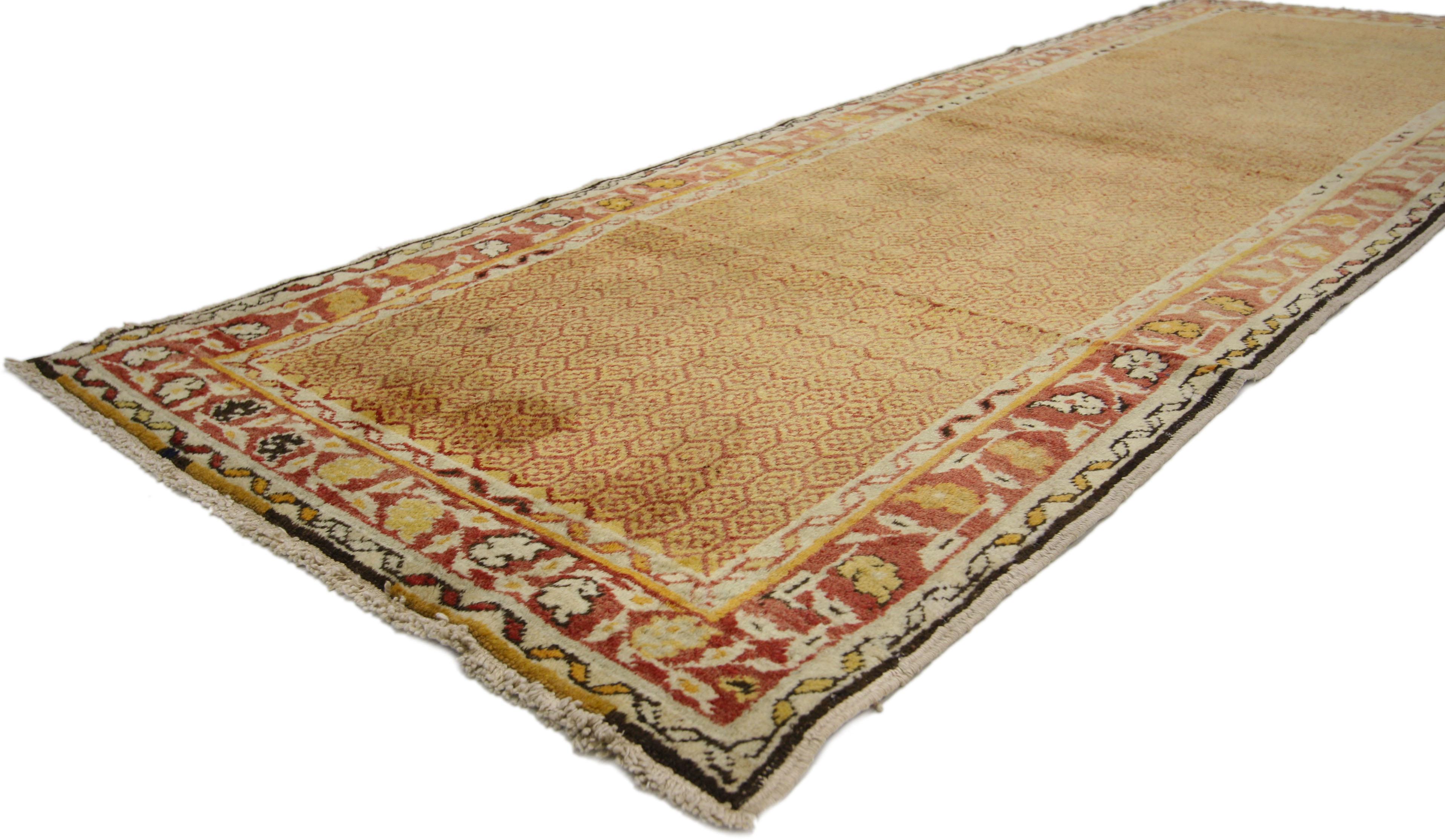 Vintage Turkish Oushak Runner, Hallway Runner with Craftsman Art Deco Style In Good Condition For Sale In Dallas, TX