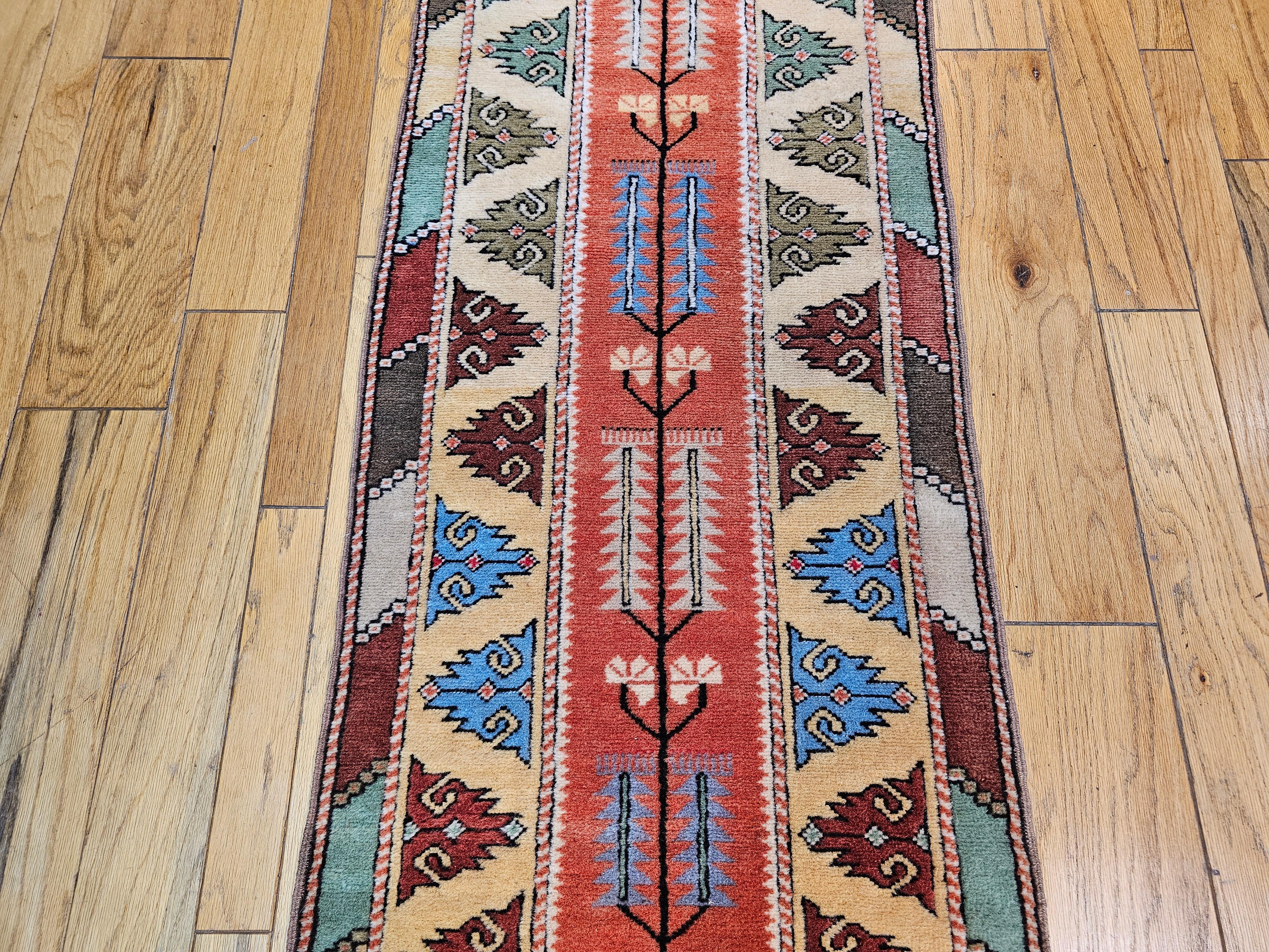 Türkischer Oushak-Läufer, Vintage im Zustand „Gut“ im Angebot in Barrington, IL