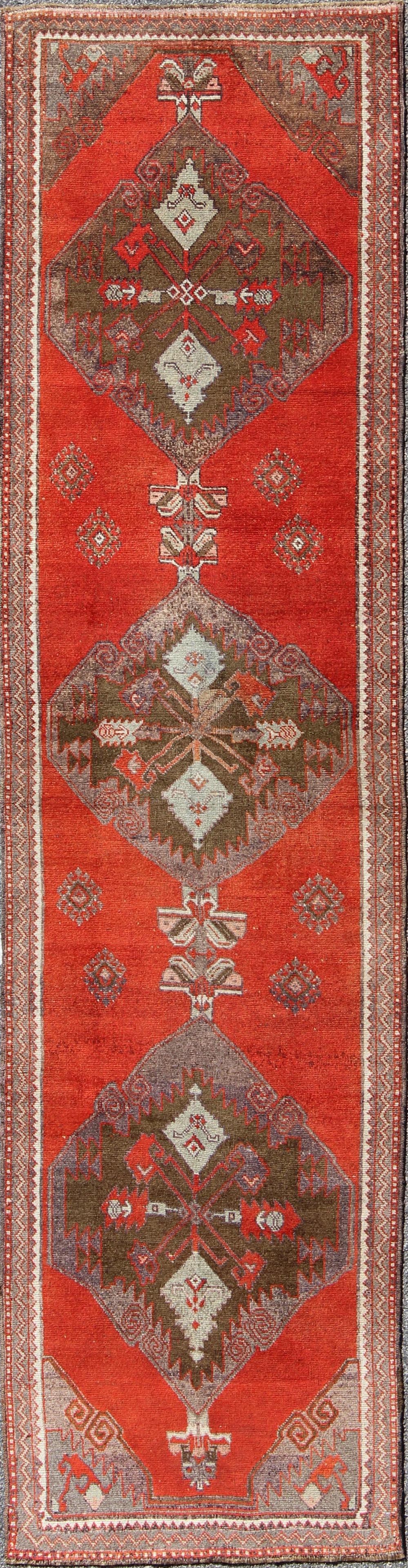 Lana Runner turco d'epoca in arancio bruciato, verde muschio e blu pallido in vendita