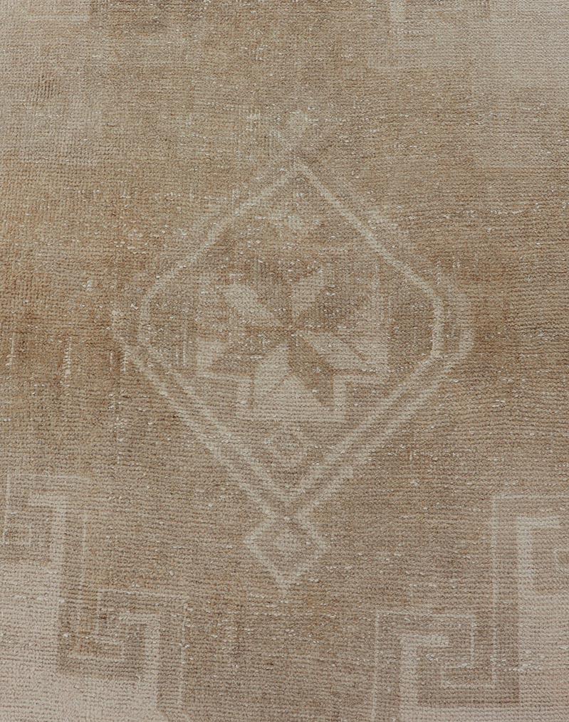 Vintage Turkish Oushak Runner in Neutral Tones With Medallion's 3'0 x 11'6 For Sale 5