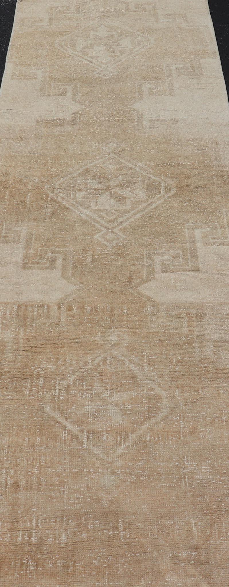 Vintage Turkish Oushak Runner in Neutral Tones With Medallion's 3'0 x 11'6 For Sale 2