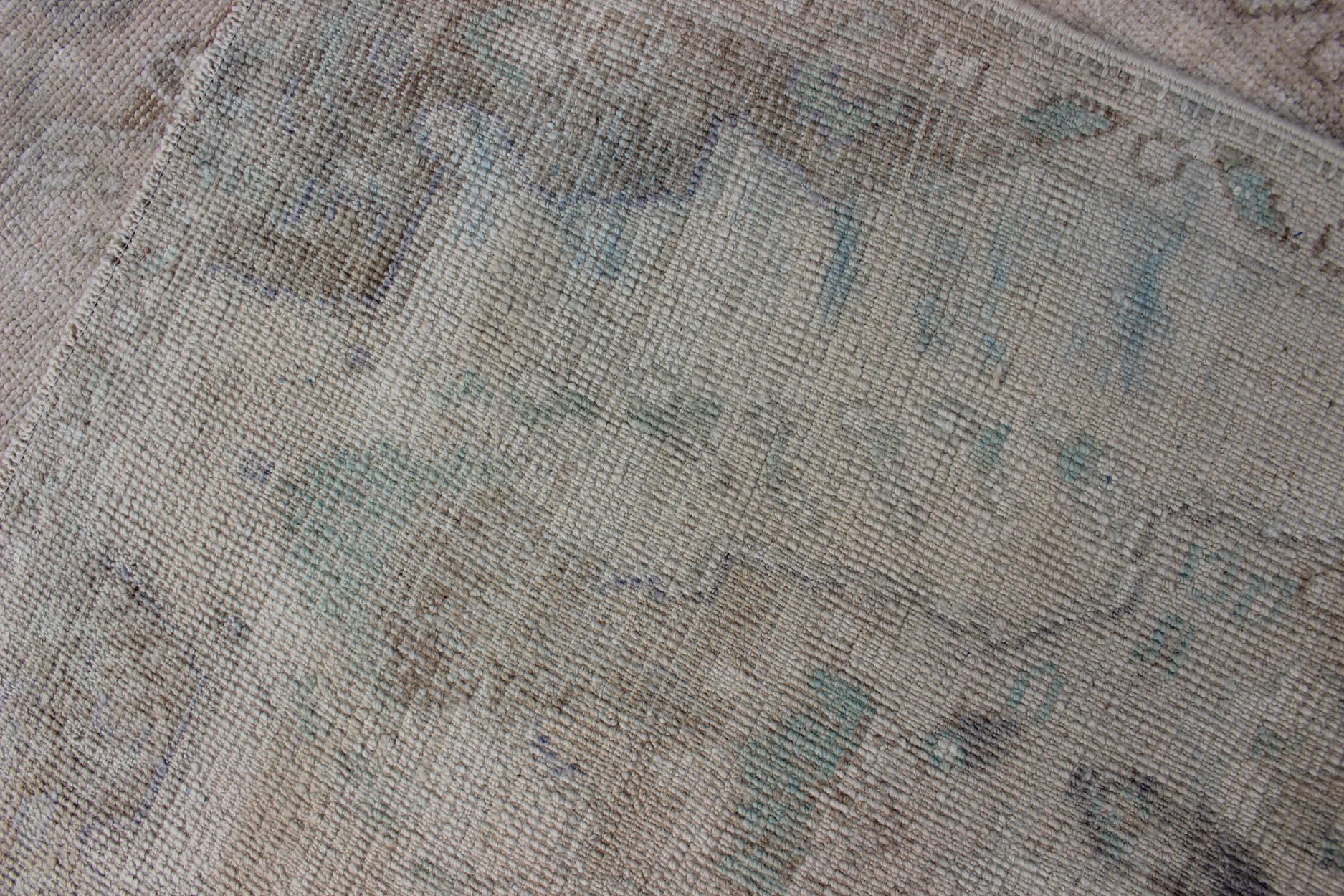 Vintage Turkish Oushak Läufer in Sand, Soft Taupe, und verblasst Elfenbein 2'5 x 7'7 (Wolle) im Angebot