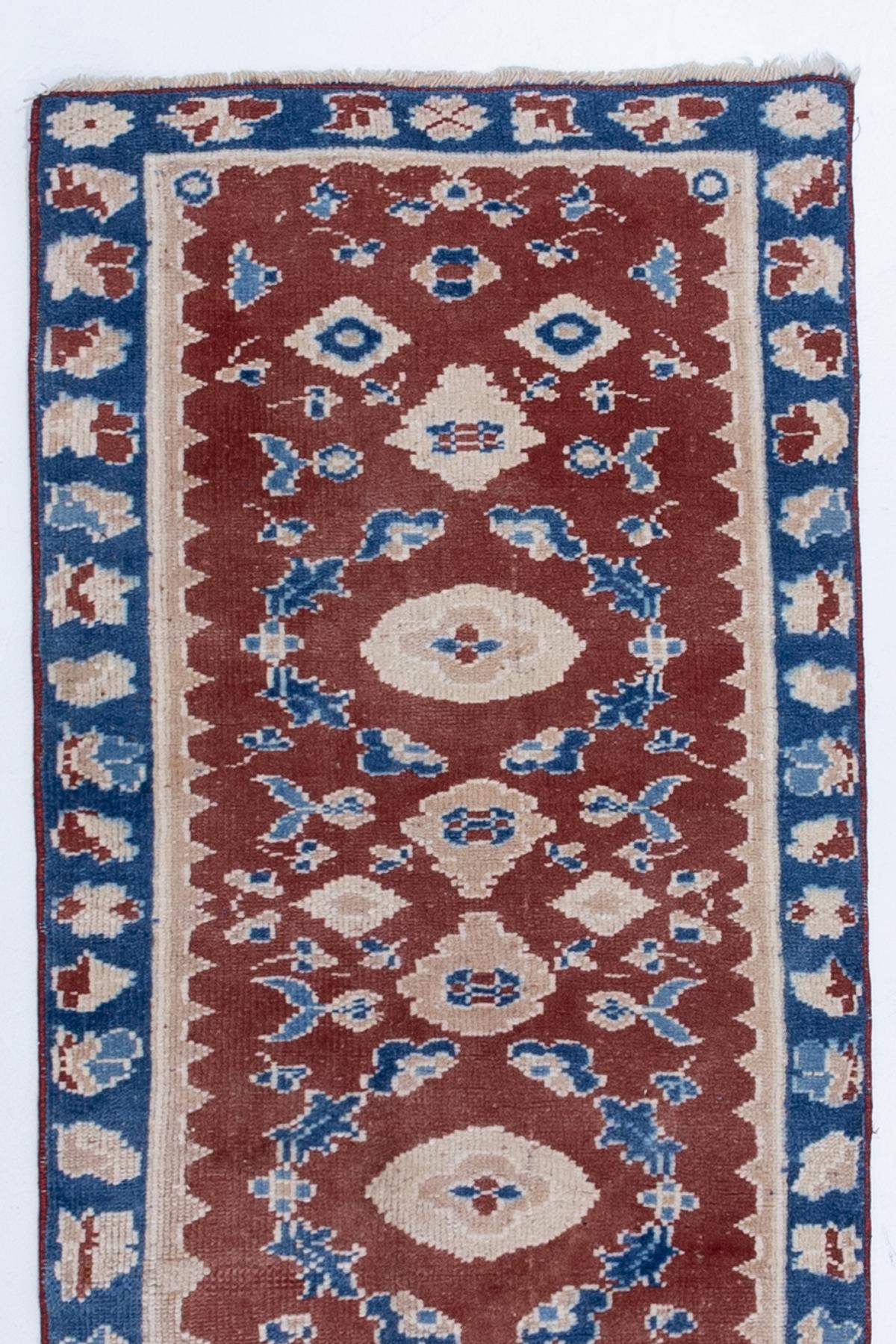  Vintage Turkish Oushak Runner Rug In Good Condition For Sale In West Palm Beach, FL