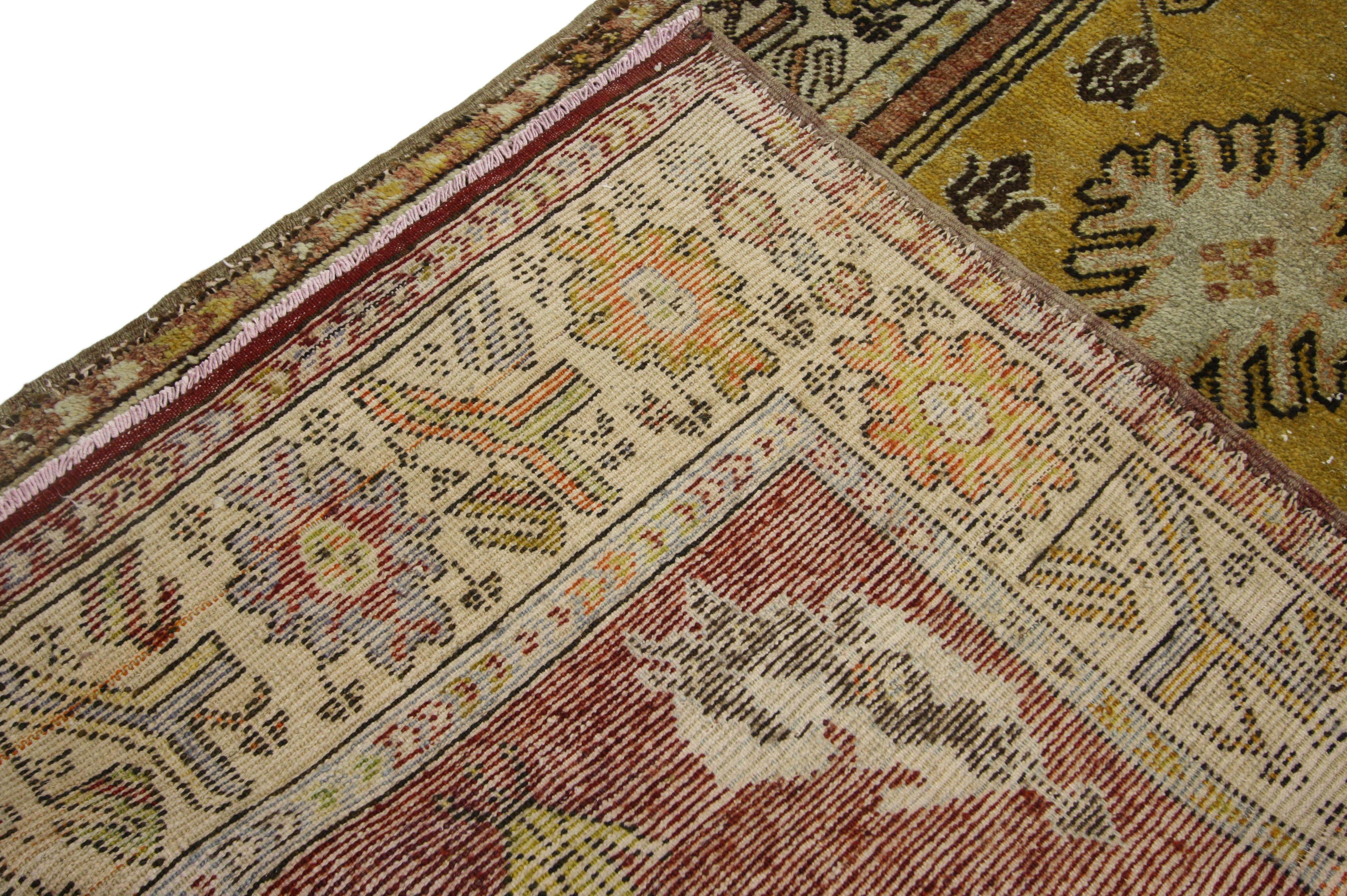 Vintage Turkish Oushak Runner, Tribal Style Hallway Runner In Good Condition For Sale In Dallas, TX