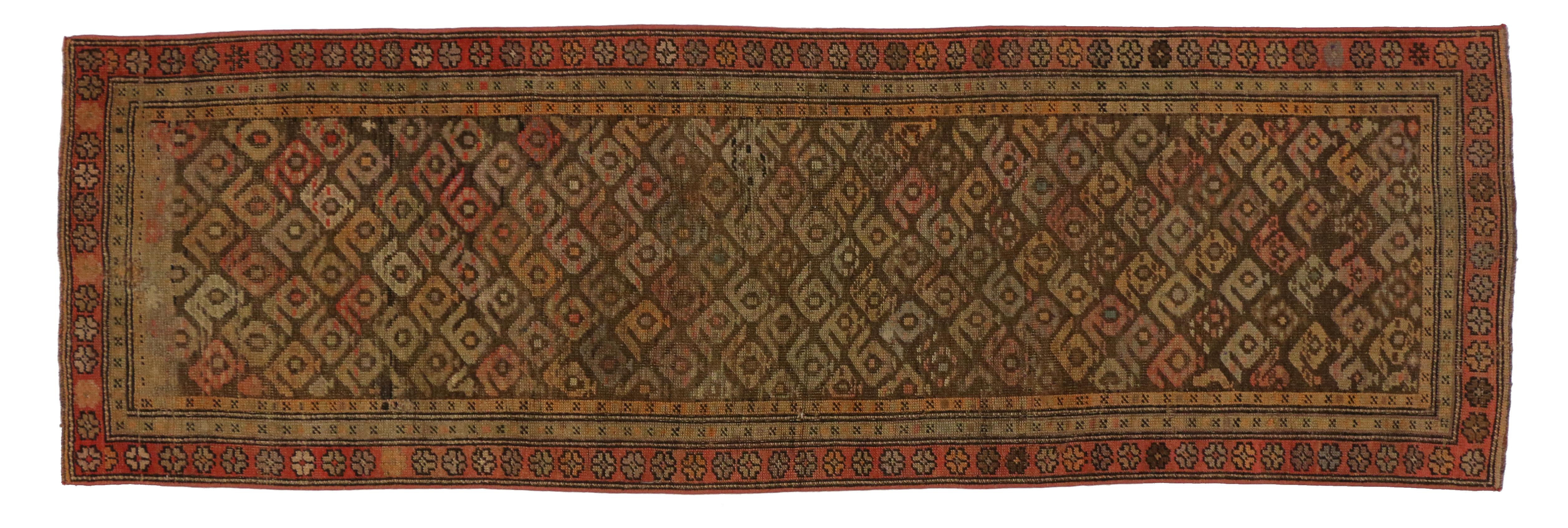 Vintage Turkish Oushak Runner with Craftsman Style, Short Hallway Runner In Good Condition For Sale In Dallas, TX