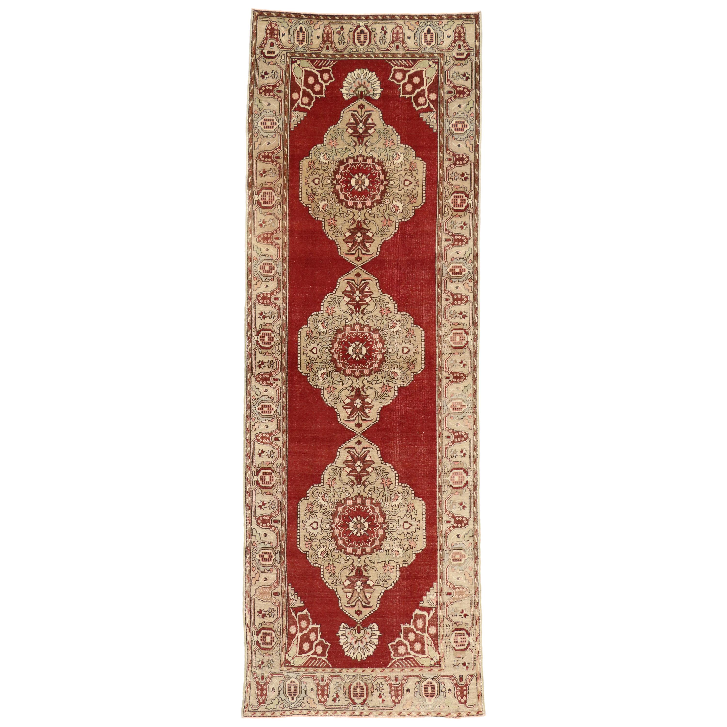 Alfombra Turca Vintage de Oushak con Estilo Campestre Francés, Alfombra de Pasillo