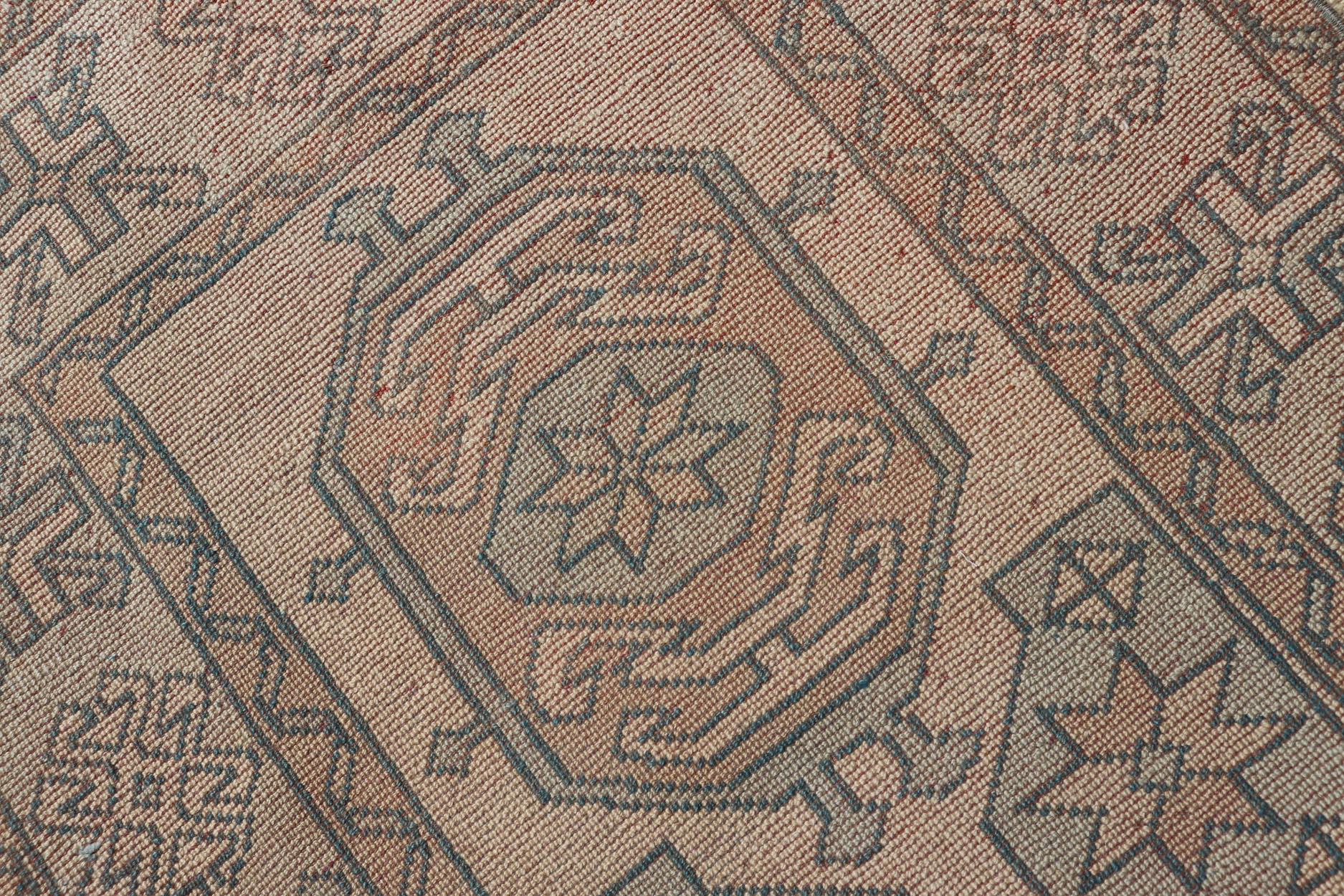 Tapis de couloir turc Oushak avec médaillons géométriques de couleur douce 2'6 x 11'2 en vente 3