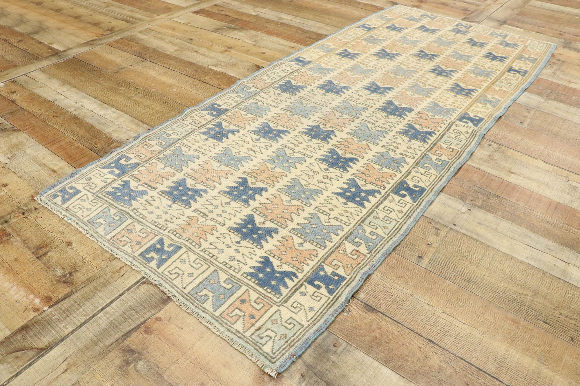 XX secolo Runner turco vintage in Oushak con stile Modern Georgian in vendita