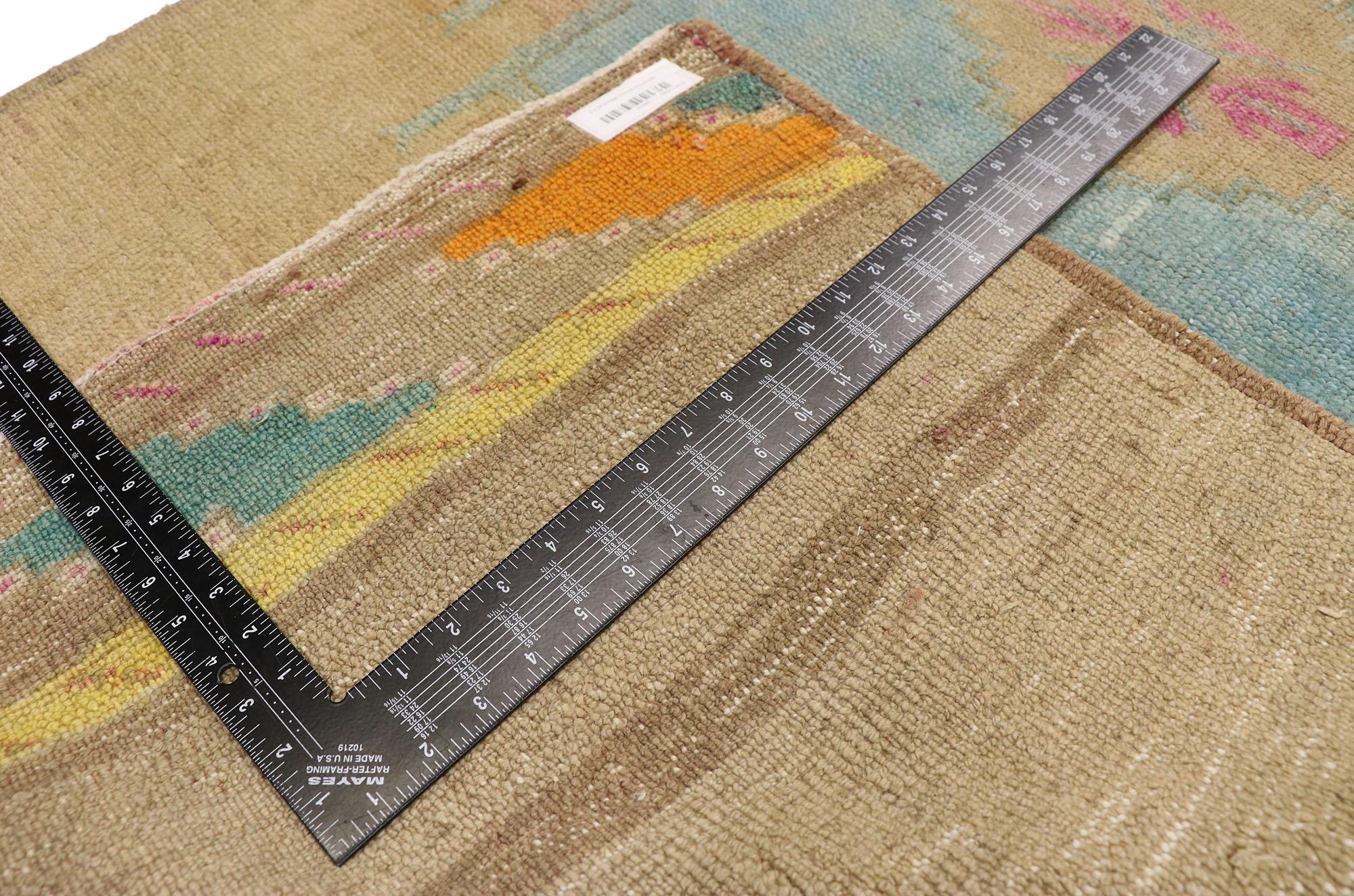 Vintage Turkish Oushak Runner with Retro Modern Style, Extra-Long Hallway Runner In Good Condition In Dallas, TX