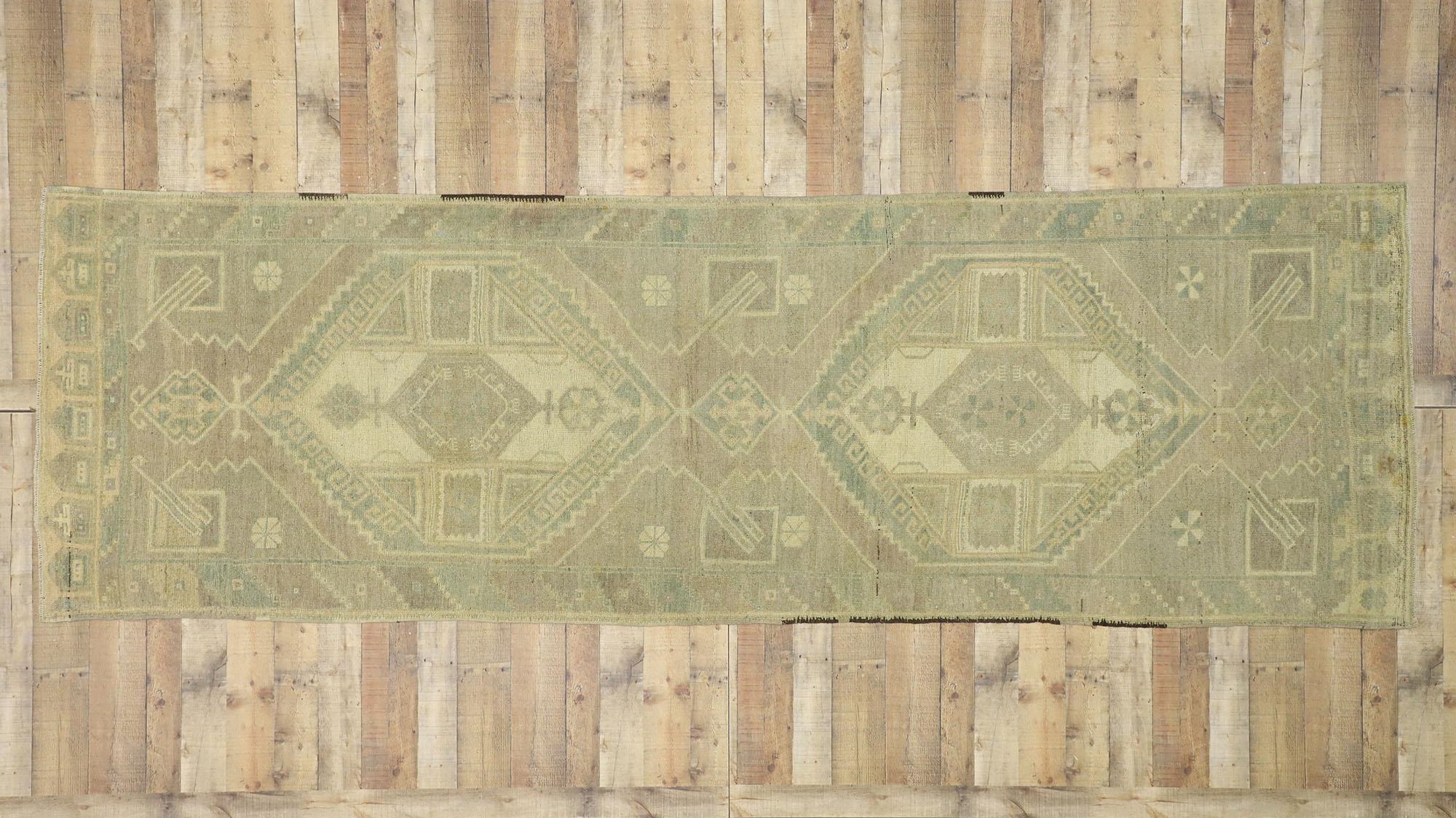 Runner turco vintage in Oushak con stile moderno in vendita 1