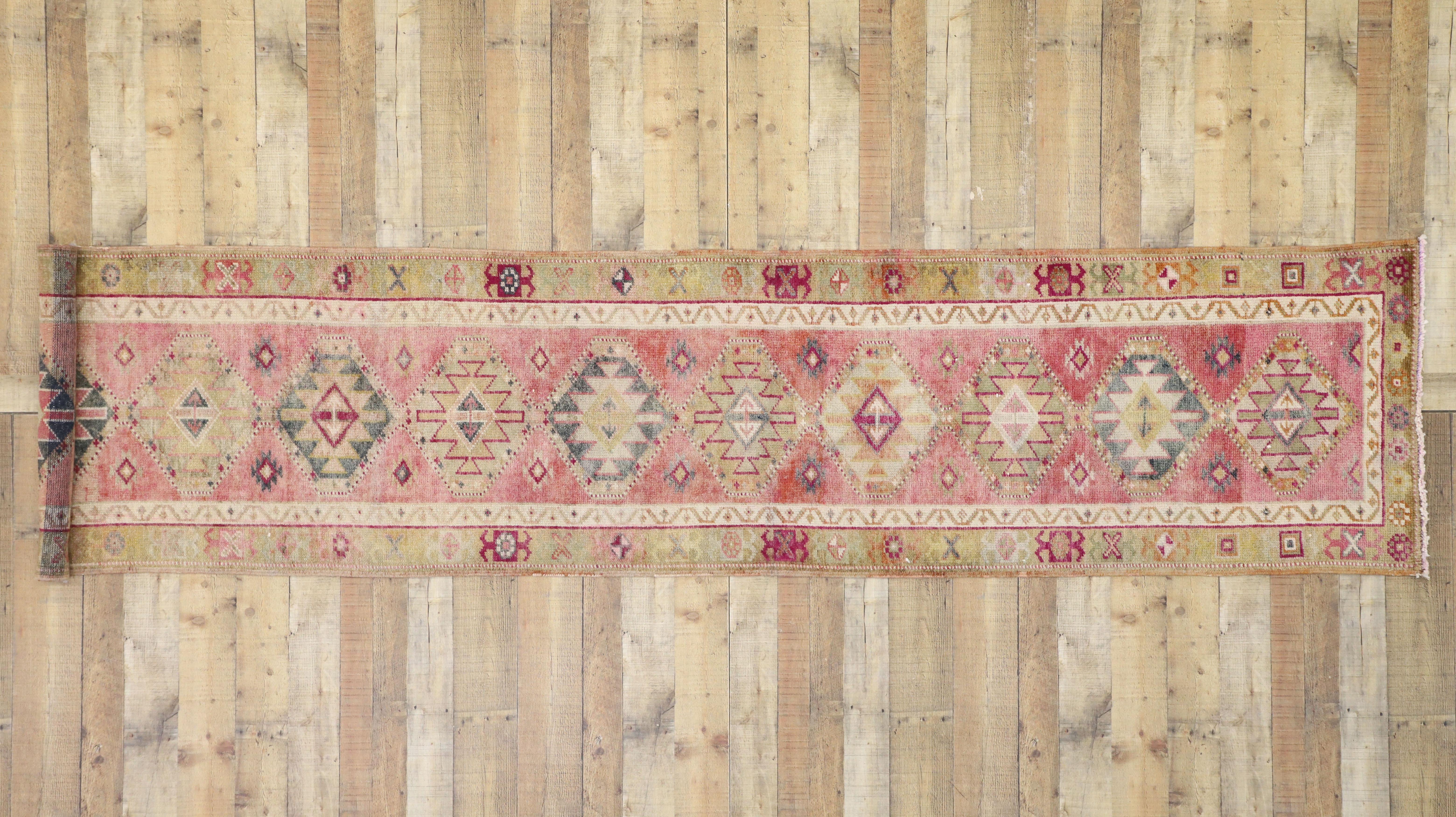 Tapis de couloir vintage turc Oushak de style tribal moderne, long tapis de couloir en vente 1