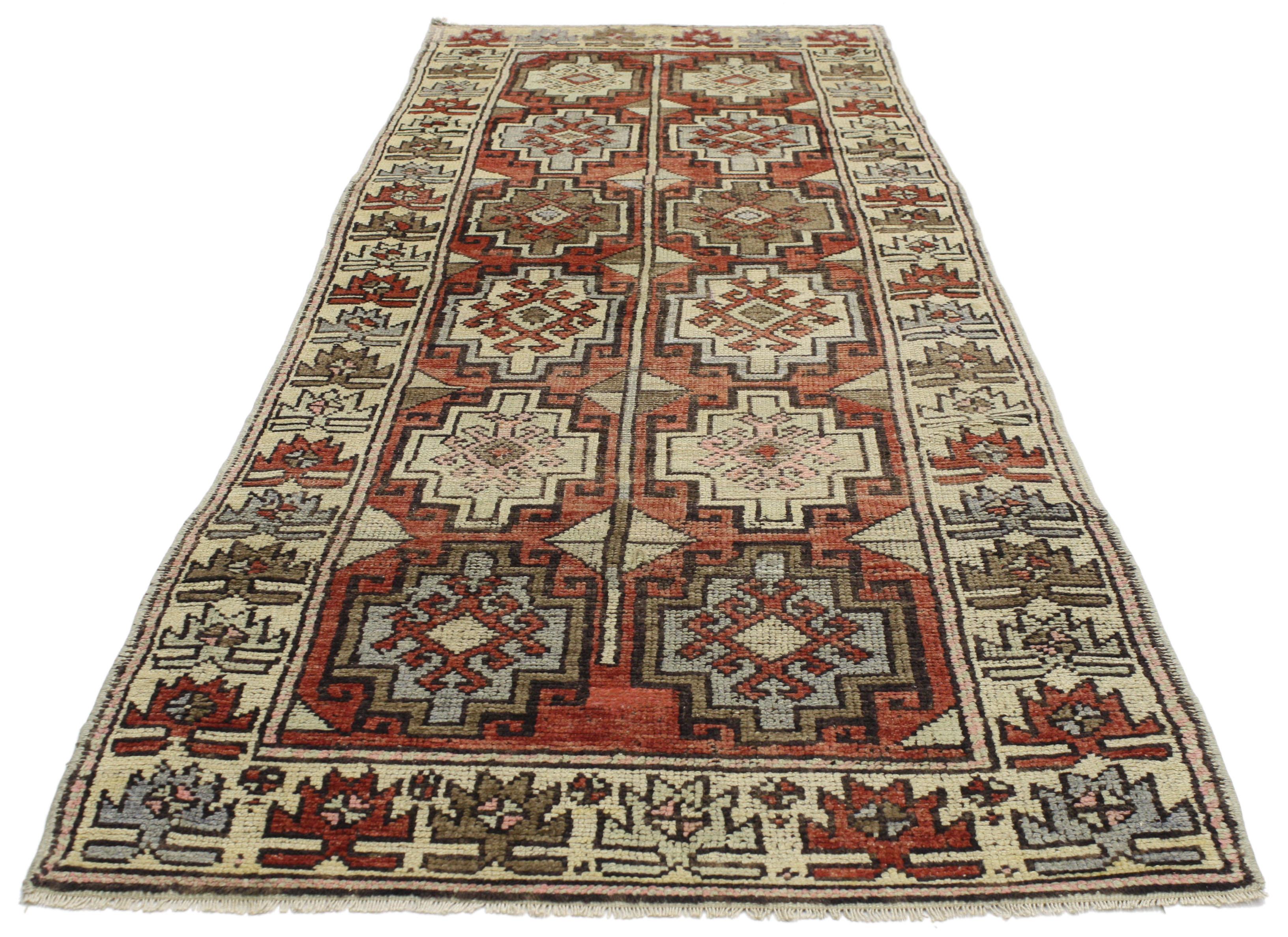 Vintage Turkish Oushak Runner with Traditional Style, Hallway Runner In Good Condition In Dallas, TX