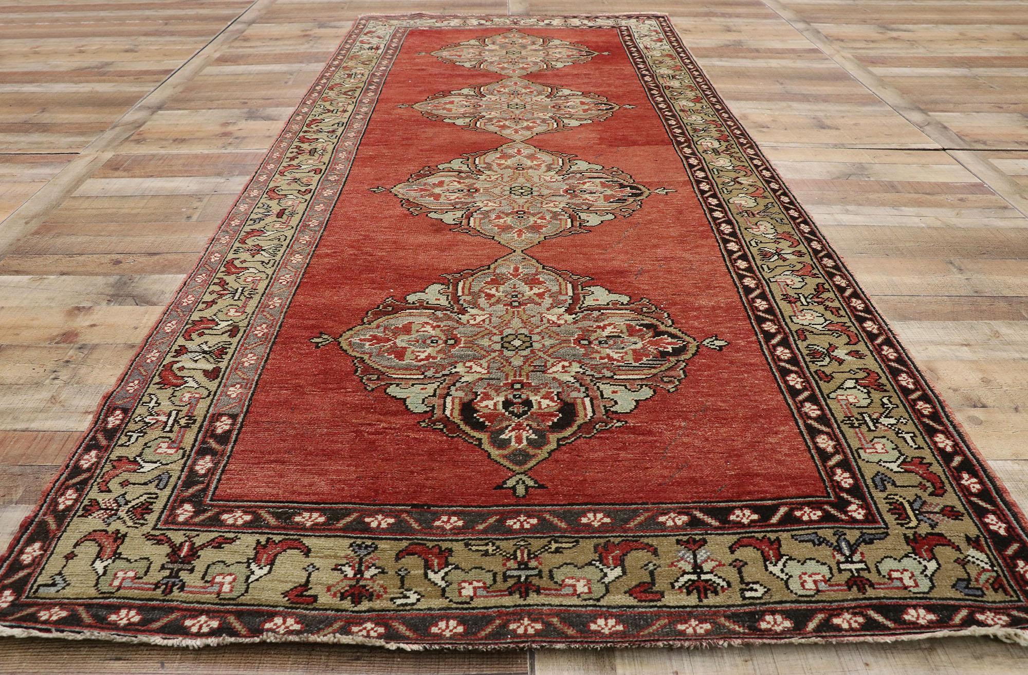 Tapis de couloir turc Oushak de style traditionnel, large en vente 3