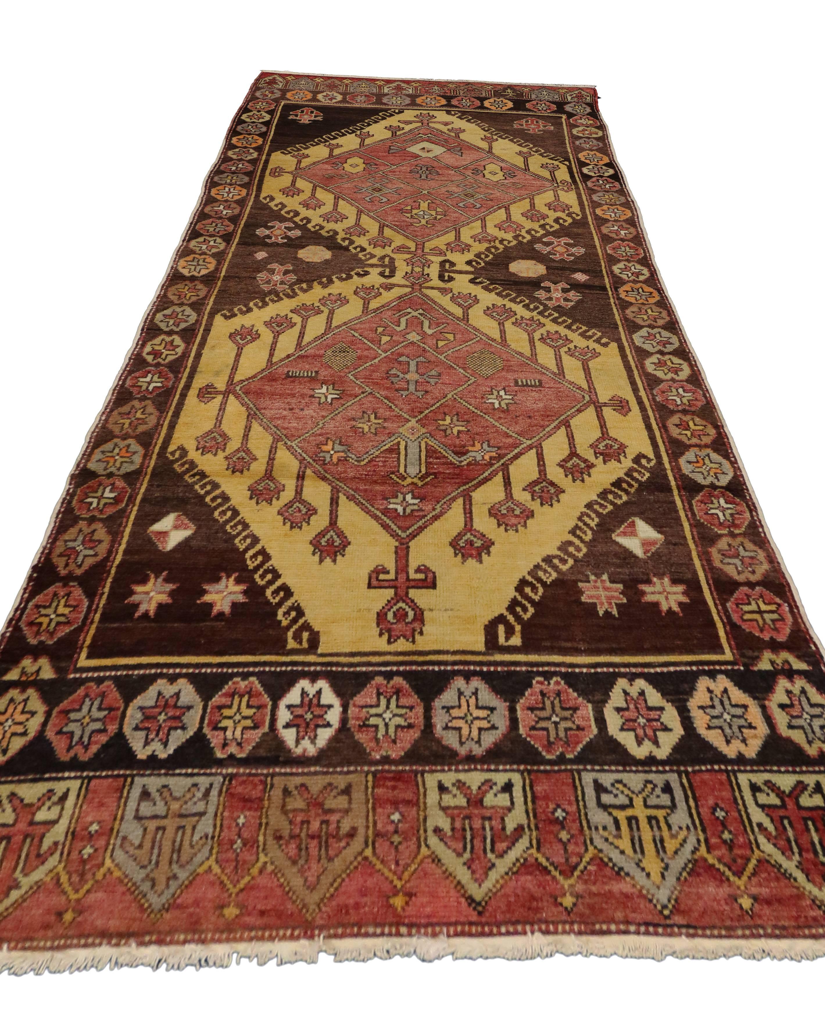 Vintage Turkish Oushak Runner with Tribal Style, Hallway Runner In Good Condition For Sale In Dallas, TX