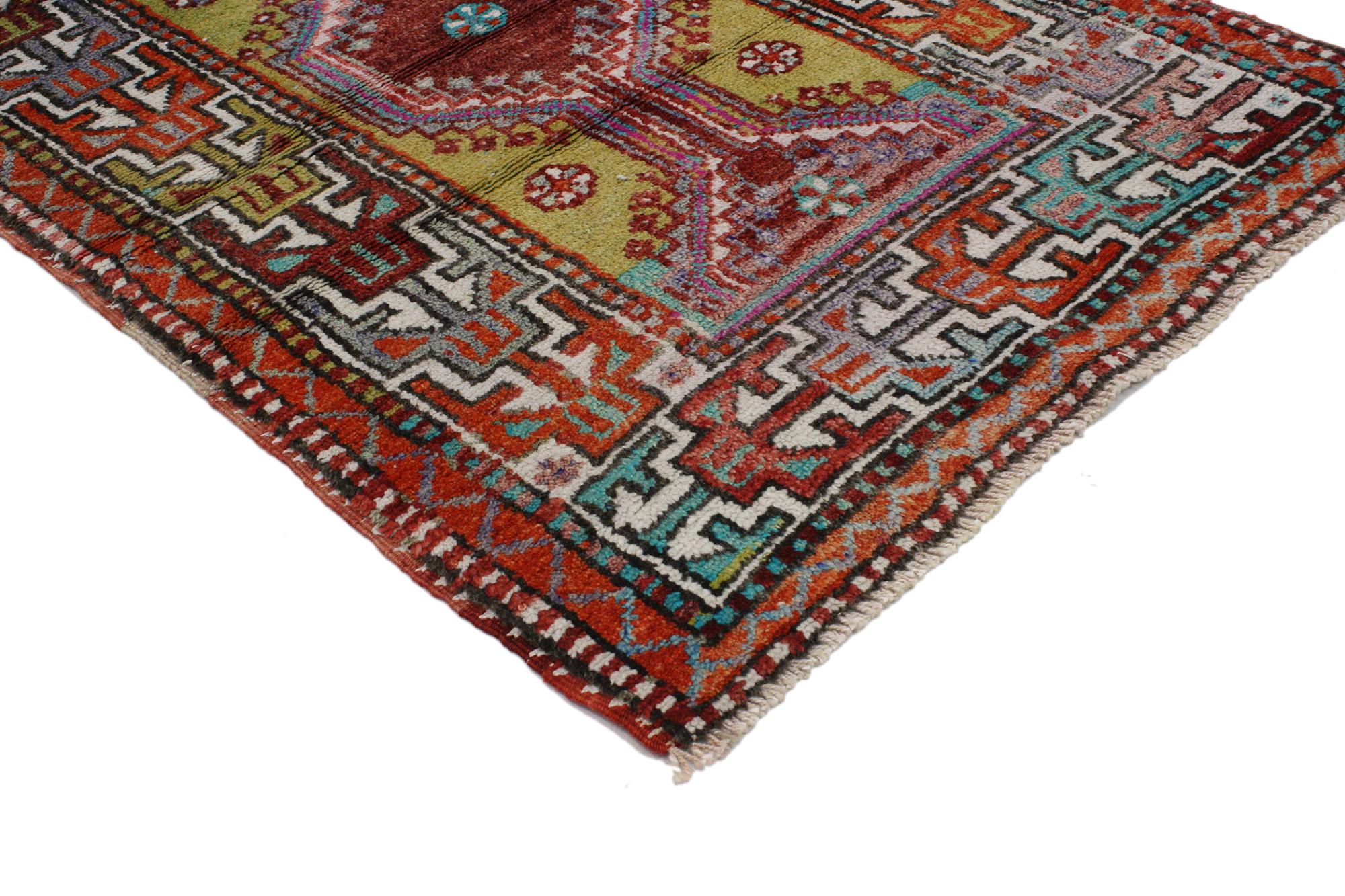 51740 Vintage Turkish Oushak Rug, Anatolian Yuntdag Rug, Foyer or Entry Rug. This hand-knotted wool vintage Turkish Oushak Yuntdag rug features a modern traditional style. Immersed in Anatolian history and vibrant colors, this vintage Oushak Yuntdag
