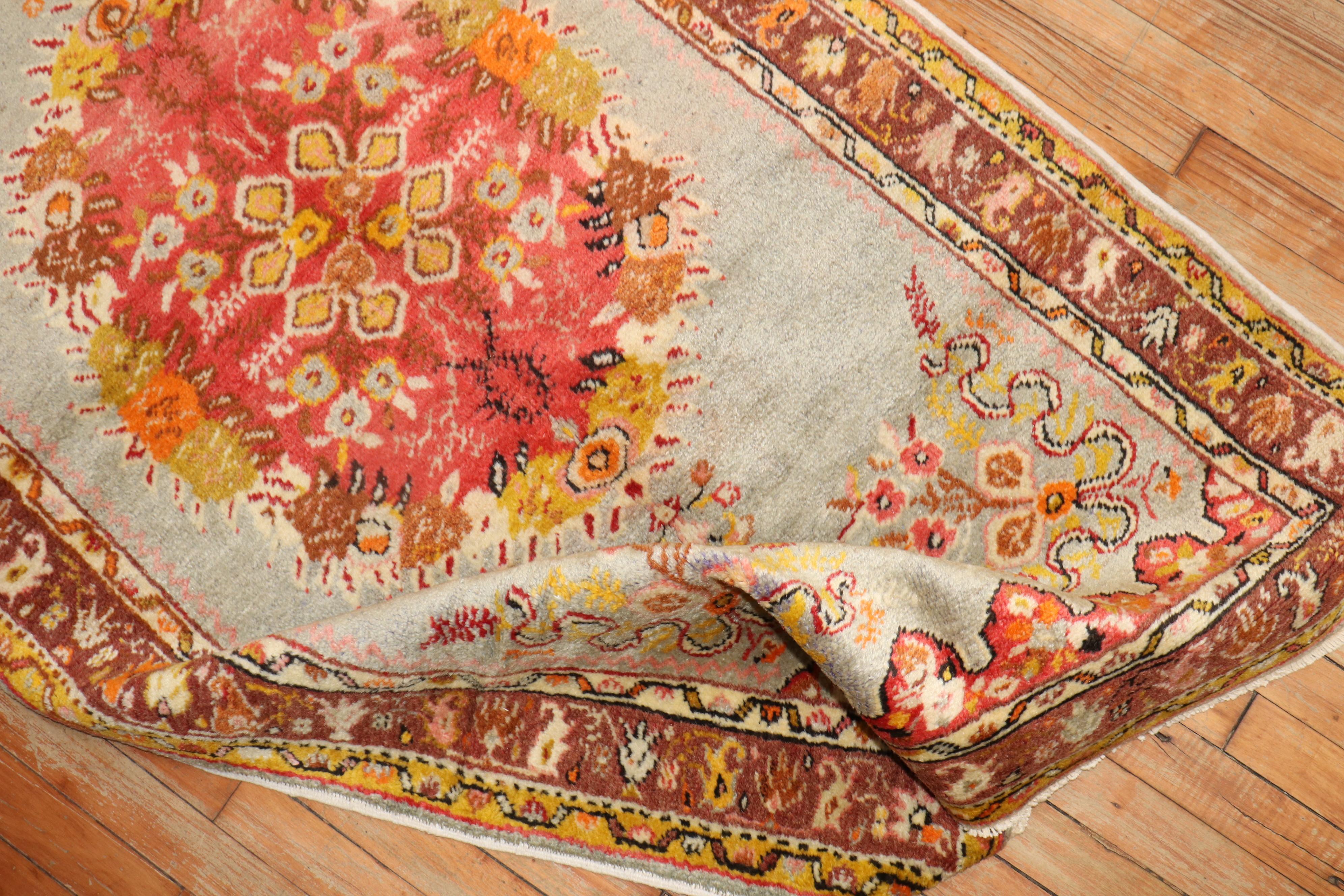 Vintage Turkish Oushak Throw Rug In Good Condition For Sale In New York, NY