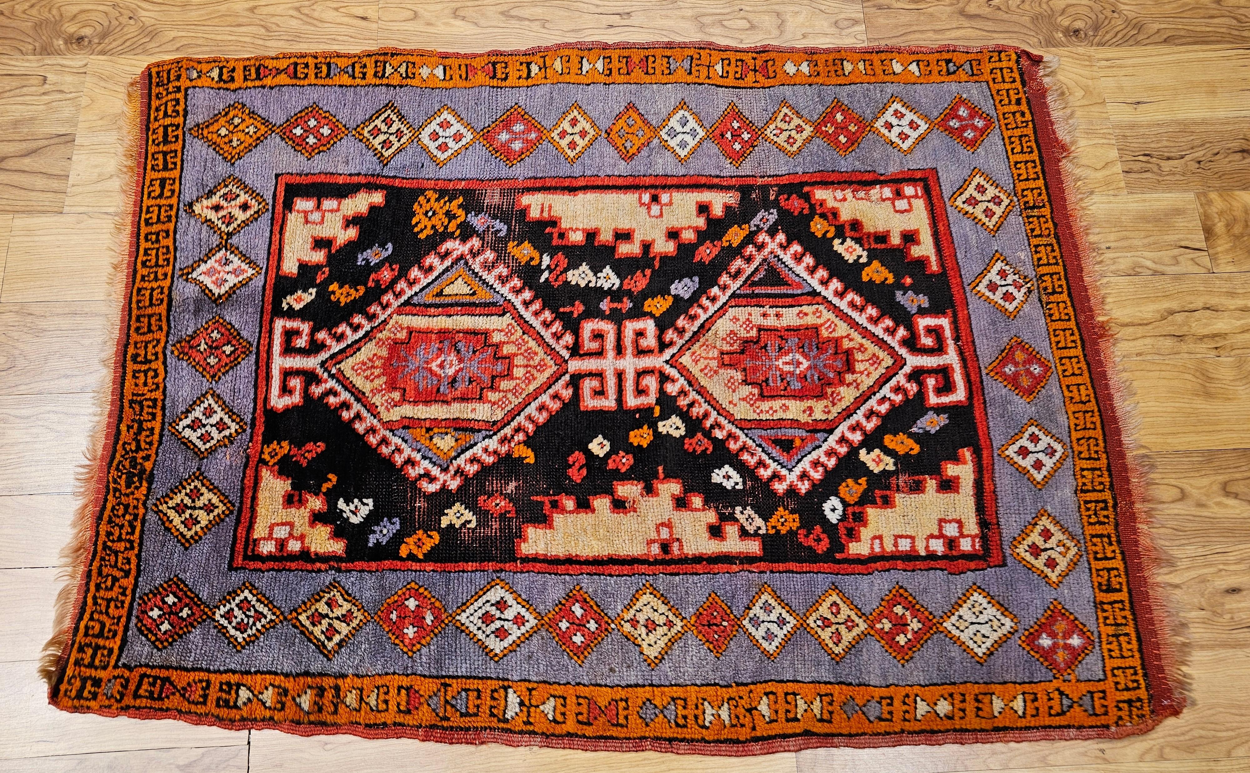 Türkischer Oushak- Village-Teppich in blassgelben und blauen Farben im Angebot 5