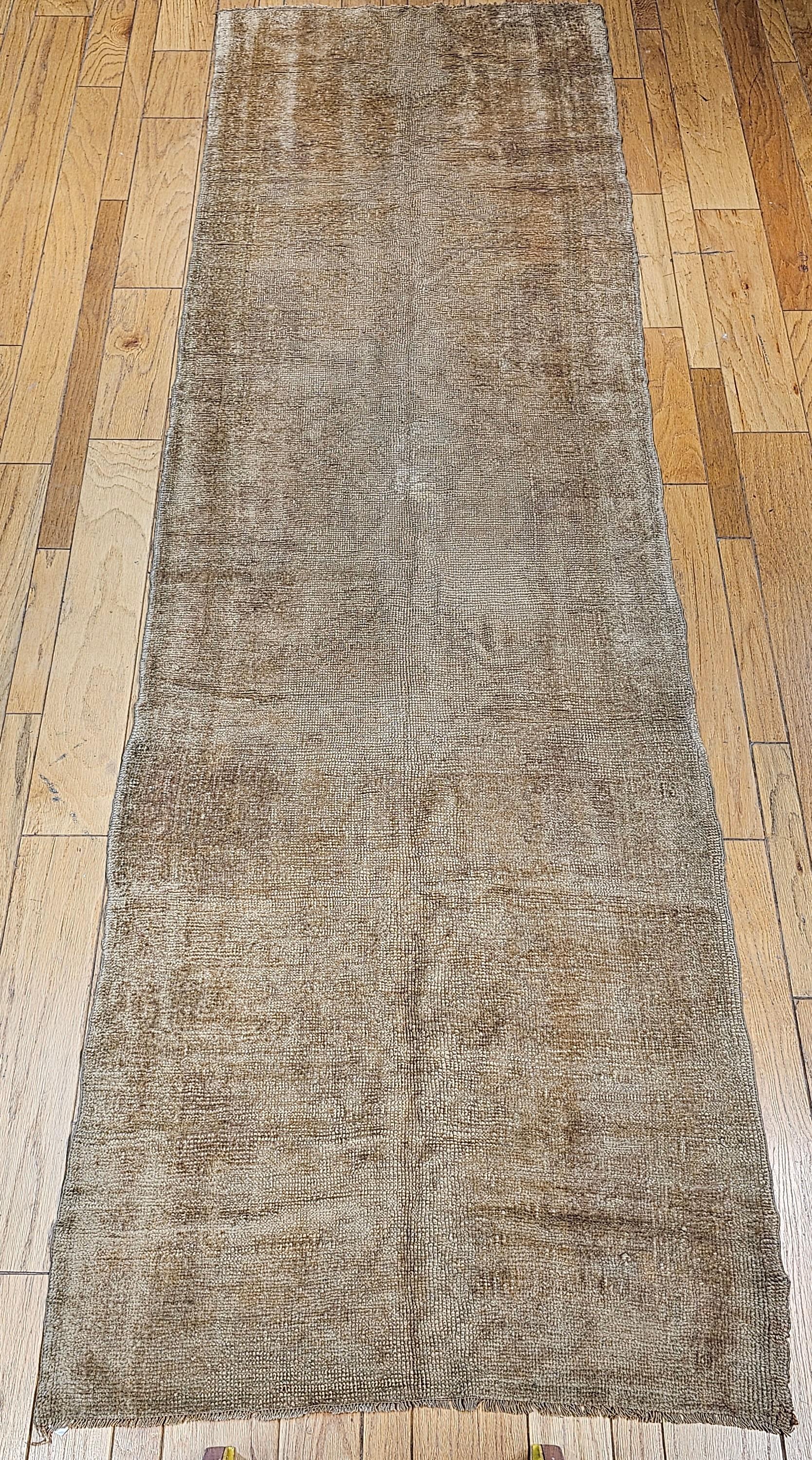 Vintage Turkish Oushak Wide Runner in an All-Over Open Pattern in Taupe, Ecru For Sale 6