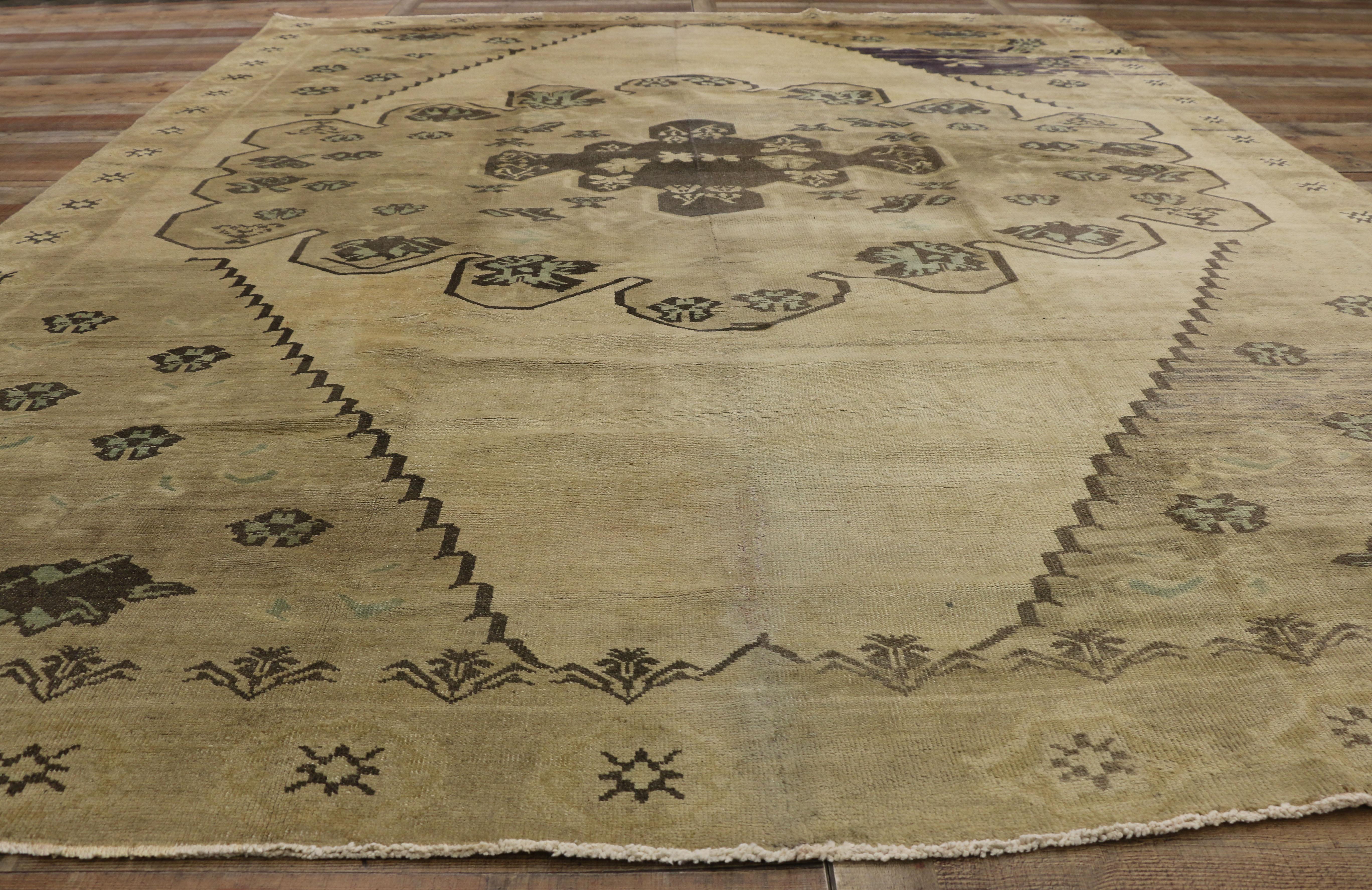Vintage Turkish Oushak Rug with Mid-Century Modern Style For Sale 2