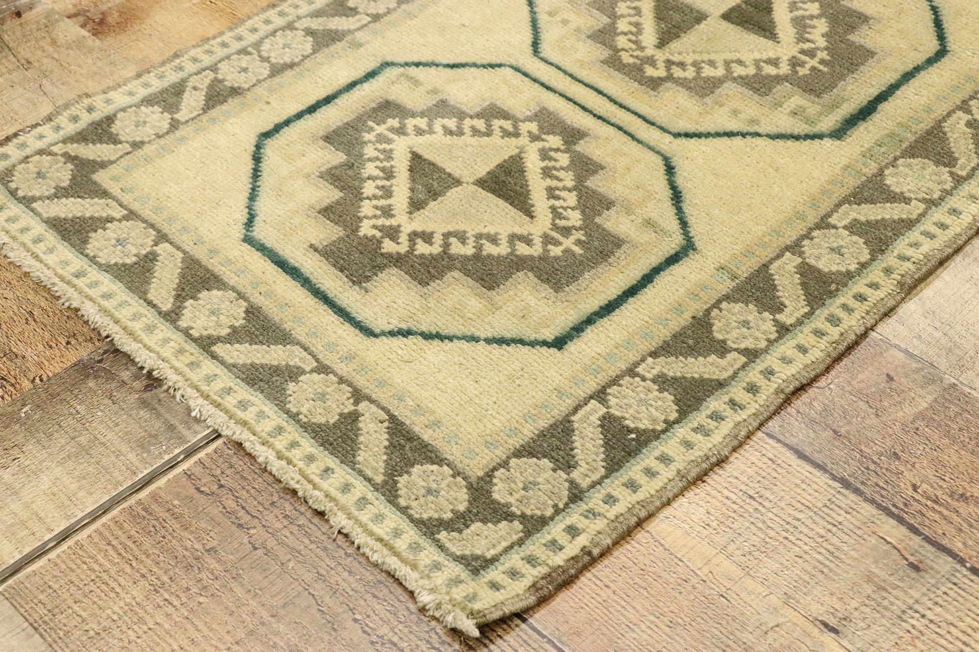 Alfombra turca vintage Oushak Yastik de estilo boho neutro del suroeste del desierto siglo XX en venta