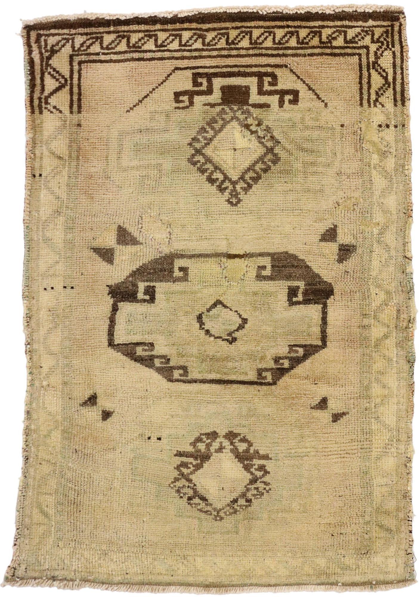 51426 Vintage Turkish Oushak Yastik Scatter Rug, Small Accent Rug 02'00 x 02'11. This vintage Turkish Oushak rug features a modern traditional style. Immersed in Anatolian history and muted colors, this vintage Oushak yastik scatter rug combines