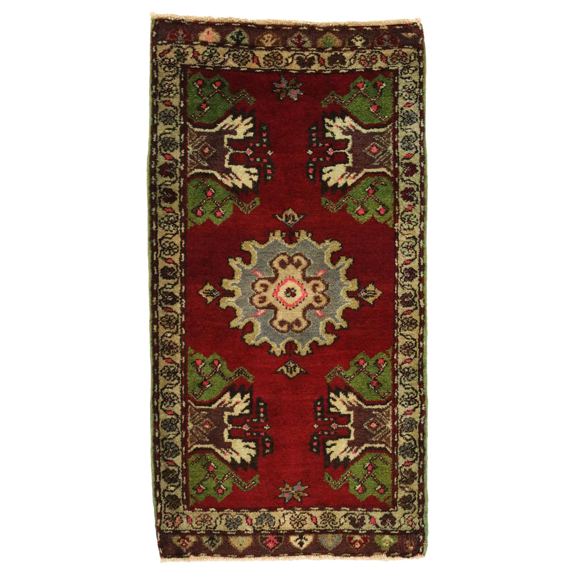 Alfombra turca vintage Oushak Yastik, pequeña alfombra de acento en venta