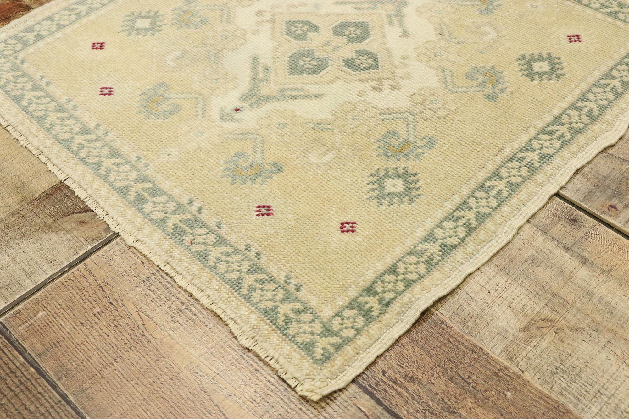 Wool Vintage Turkish Oushak Yastik Scatter Rug with Neoclassical Cottage Style