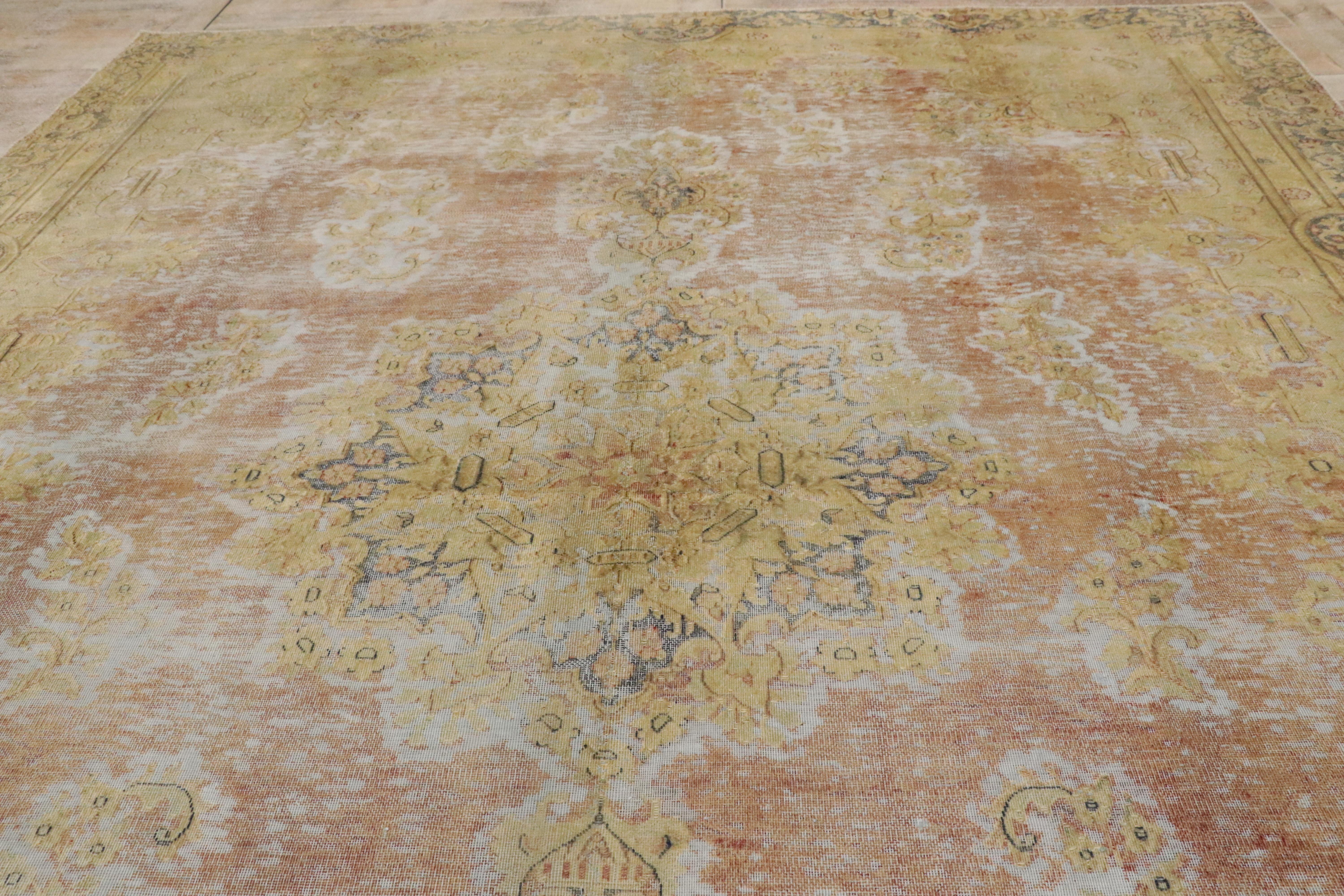 Tappeto turco sovratinto d'epoca, la provincia francese incontra la reggenza di Bridgerton in vendita 3