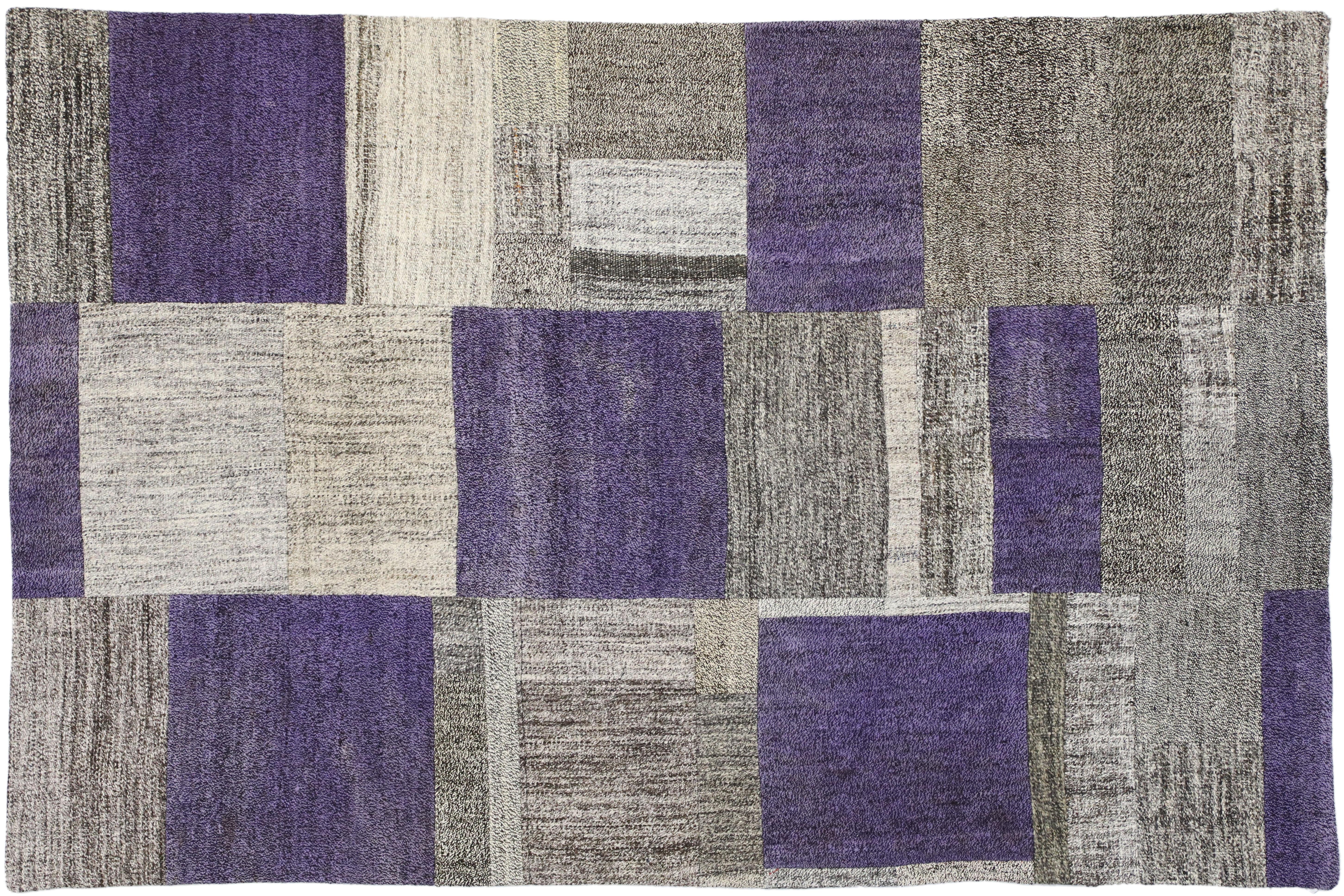 51583, Turkish Pala Patchwork Kilim rug. Mixing various patterns and colors create a stunning design in this Pala Patchwork Kilim rug. Featuring both wide and narrow bands in fun colors, stripes are a classic pattern. Rendered in variegated shades