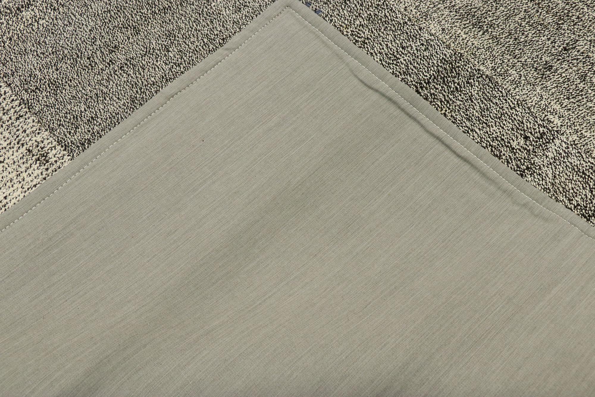 Türkischer Patchwork-Kelim-Teppich im skandinavisch-modernen Stil im Zustand „Gut“ im Angebot in Dallas, TX