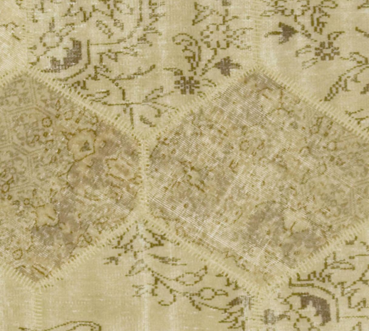 Türkischer Patchwork-Teppich im Vintage-Stil 7'8 x 10'6 im Angebot 2