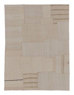 Tapis turc vintage en patchwork au design neutre en beige et or - Rug & Kilim