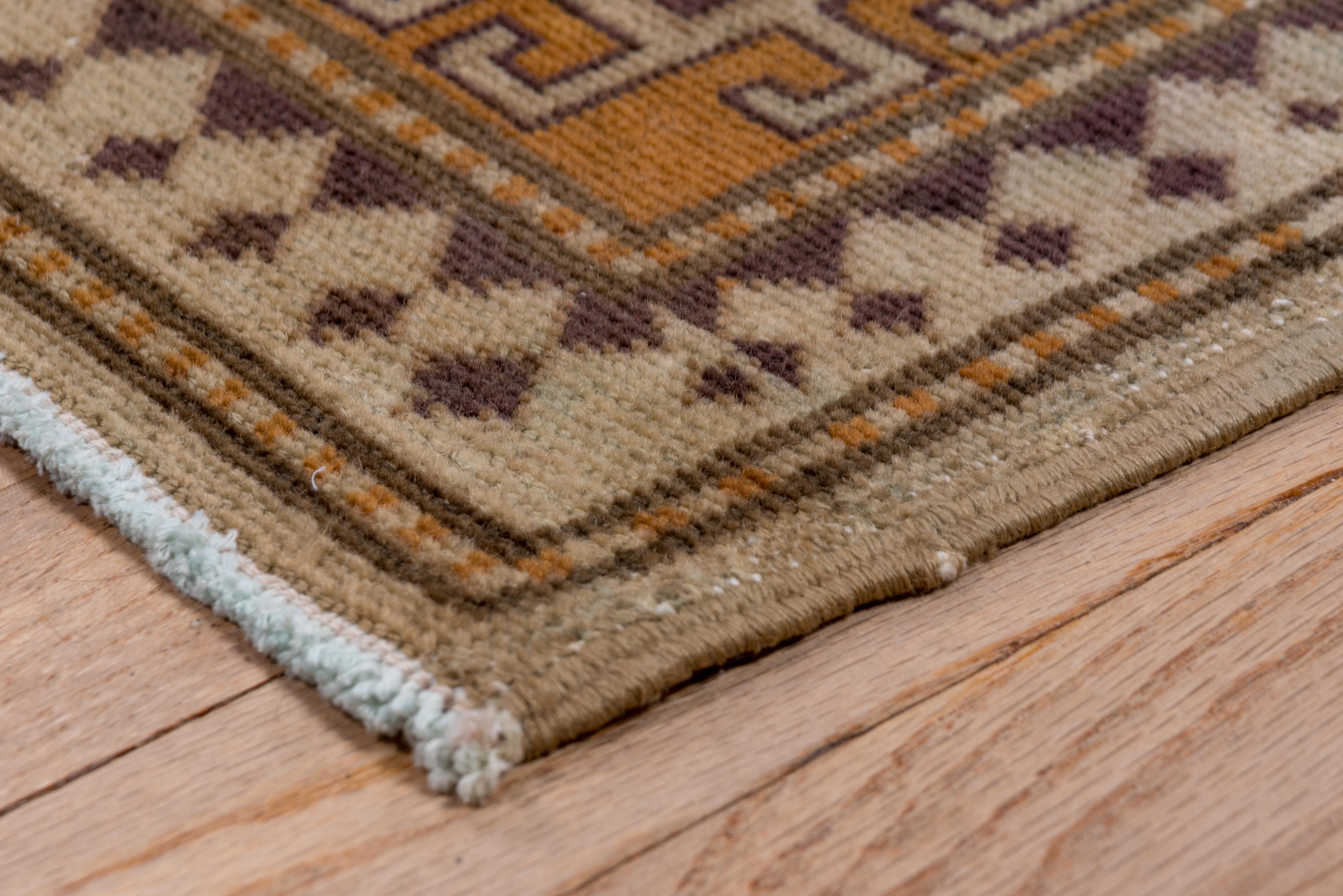 Hand-Knotted Vintage Turkish Rug 1950/60s For Sale