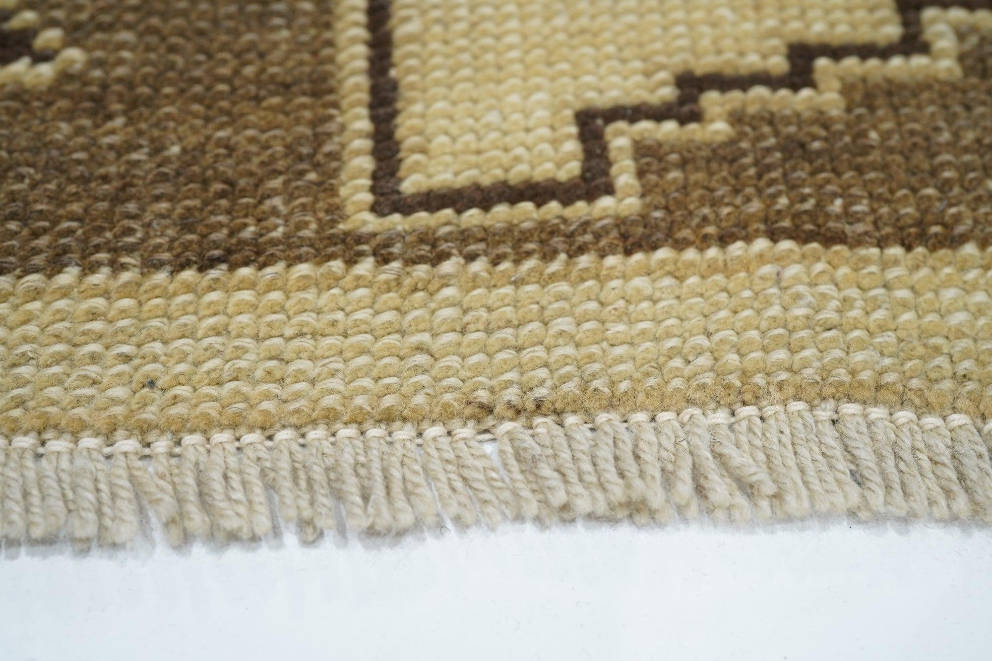 Türkischer Vintage-Teppich 2'10'' x 4'4'' (Wolle) im Angebot