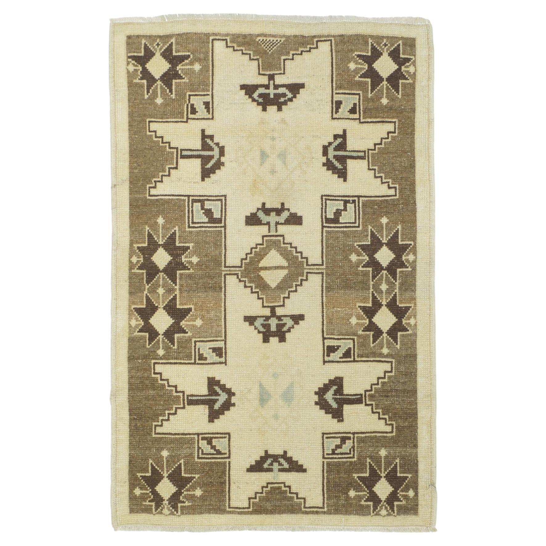 Vintage Turkish Rug 2'10'' x 4'4''