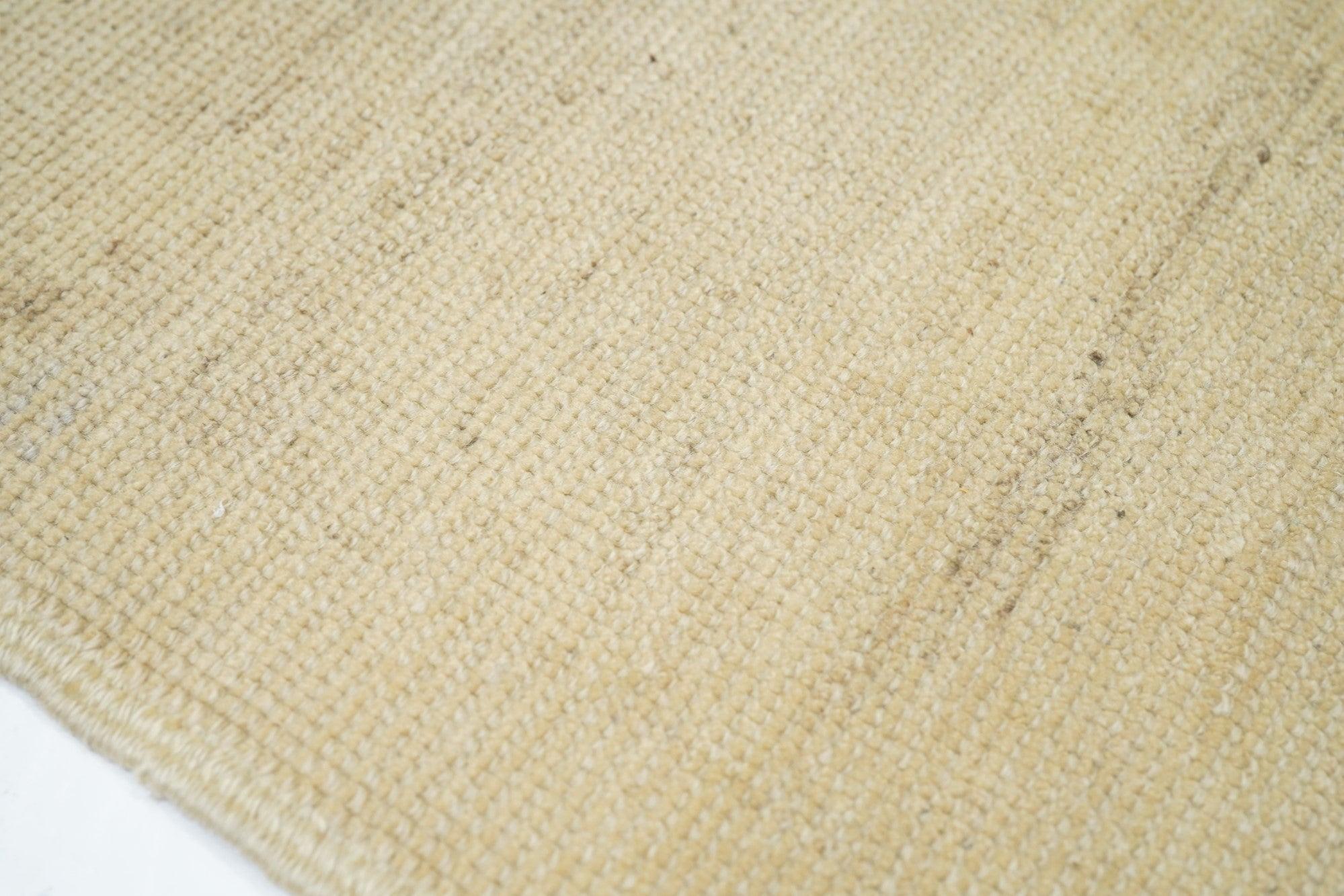 Türkischer Vintage-Teppich 2'6'' x 4'6'' (20. Jahrhundert) im Angebot