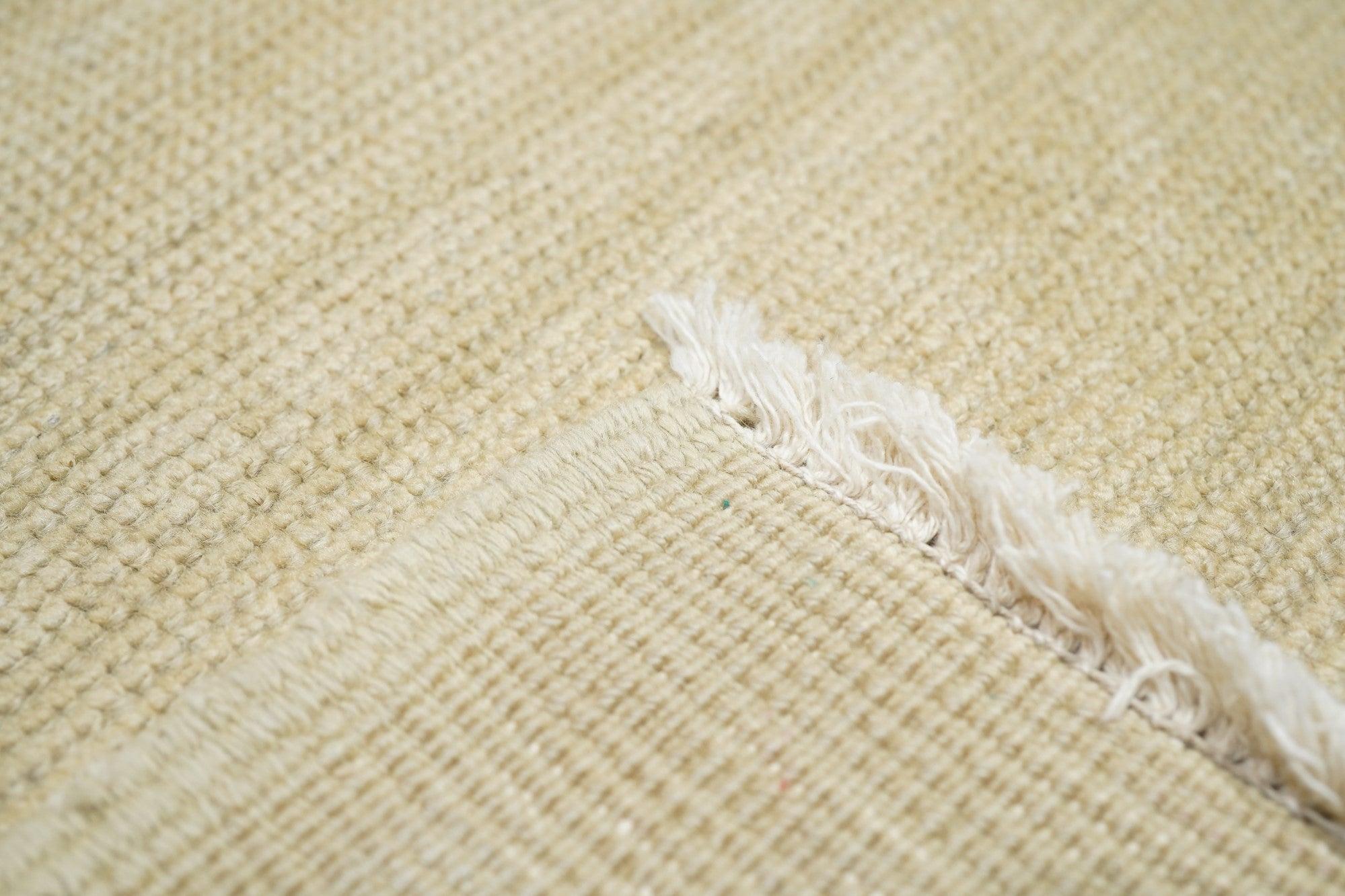 Türkischer Vintage-Teppich 2'6'' x 4'6'' im Angebot 3