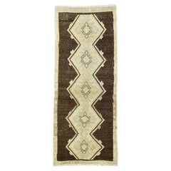 Tapis turc vintage 2'7'' x 6'6''