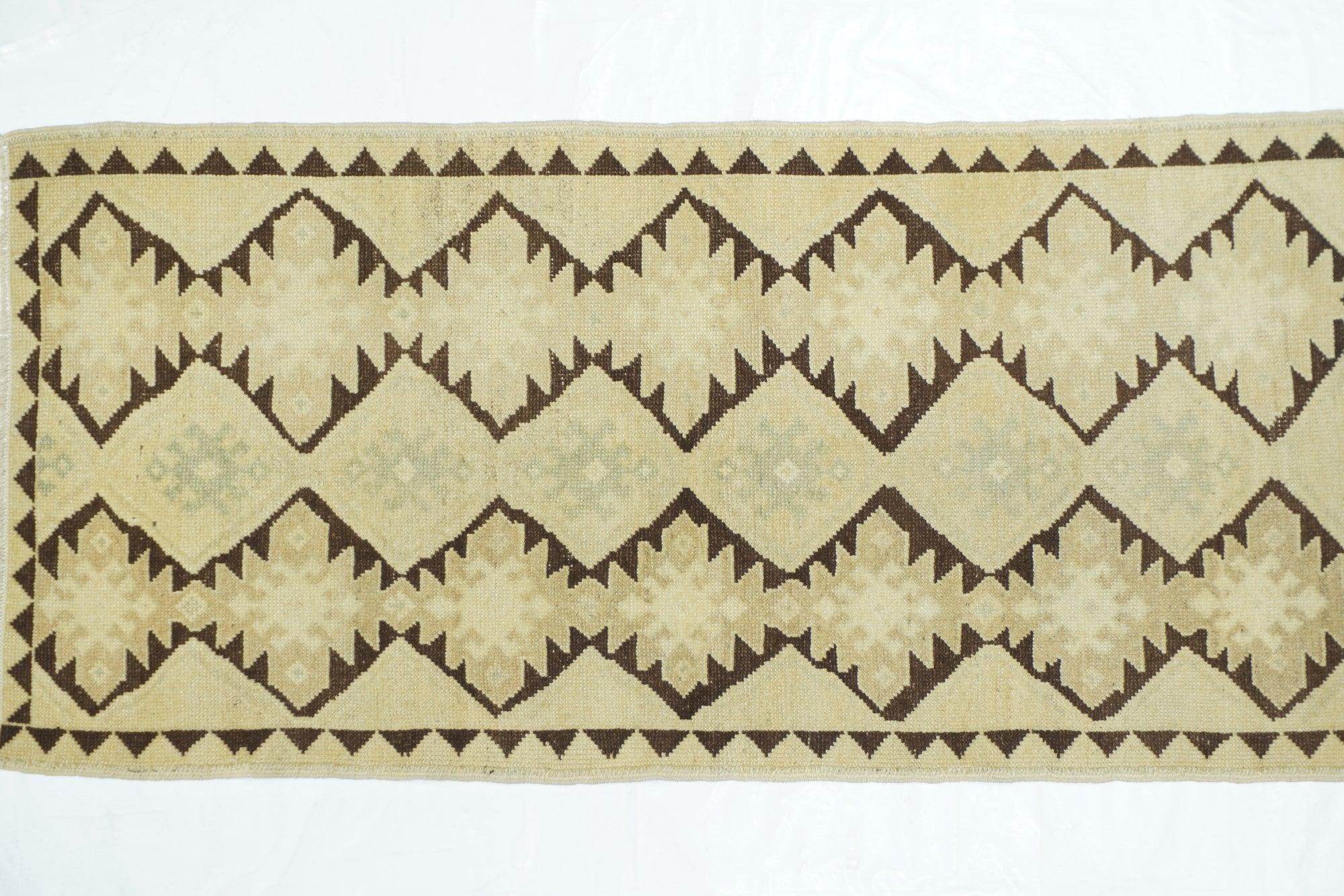 Turc Tapis turc vintage 2'9'' x 5'10'' en vente