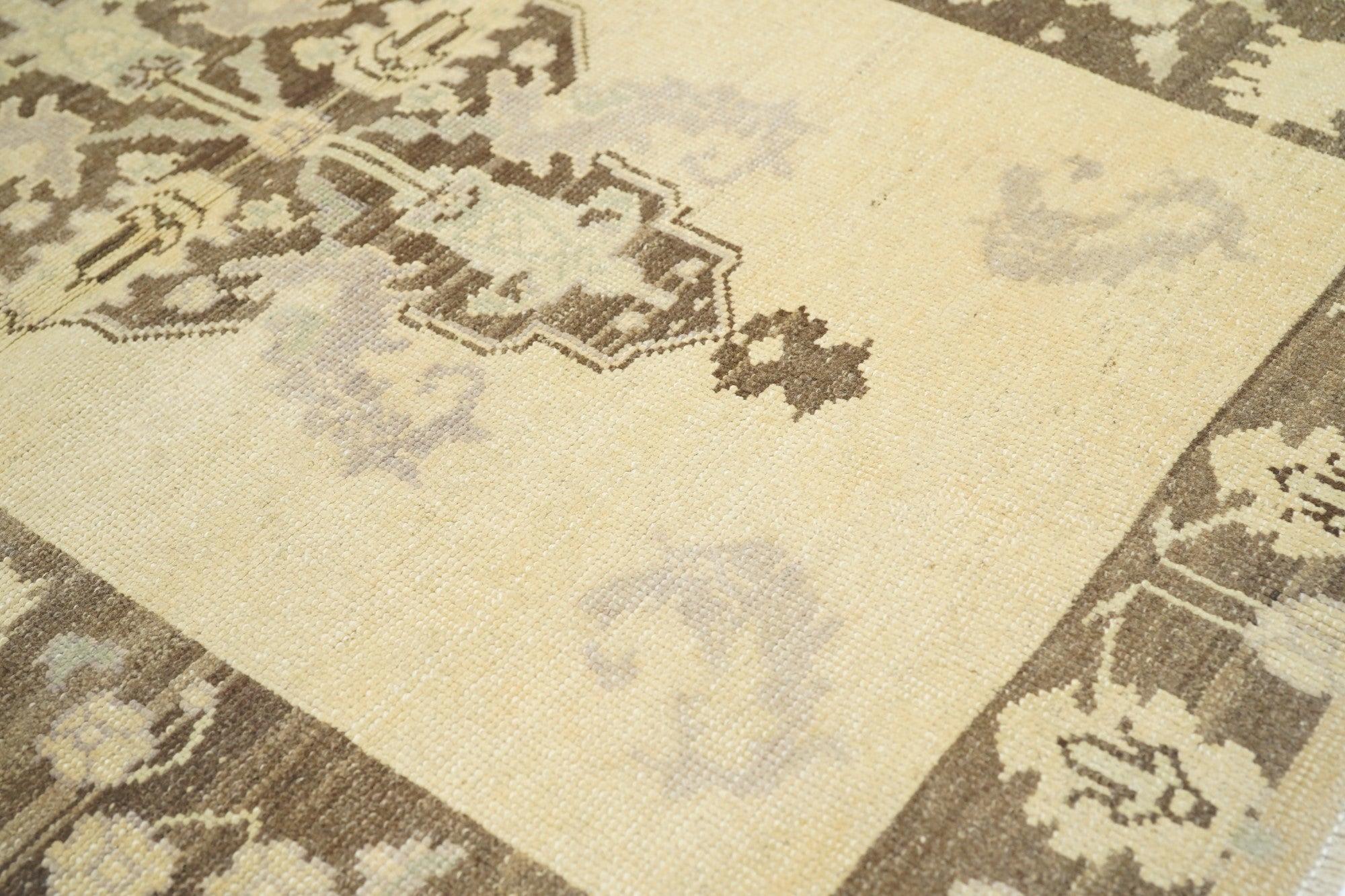 Türkischer Vintage-Teppich 3'0