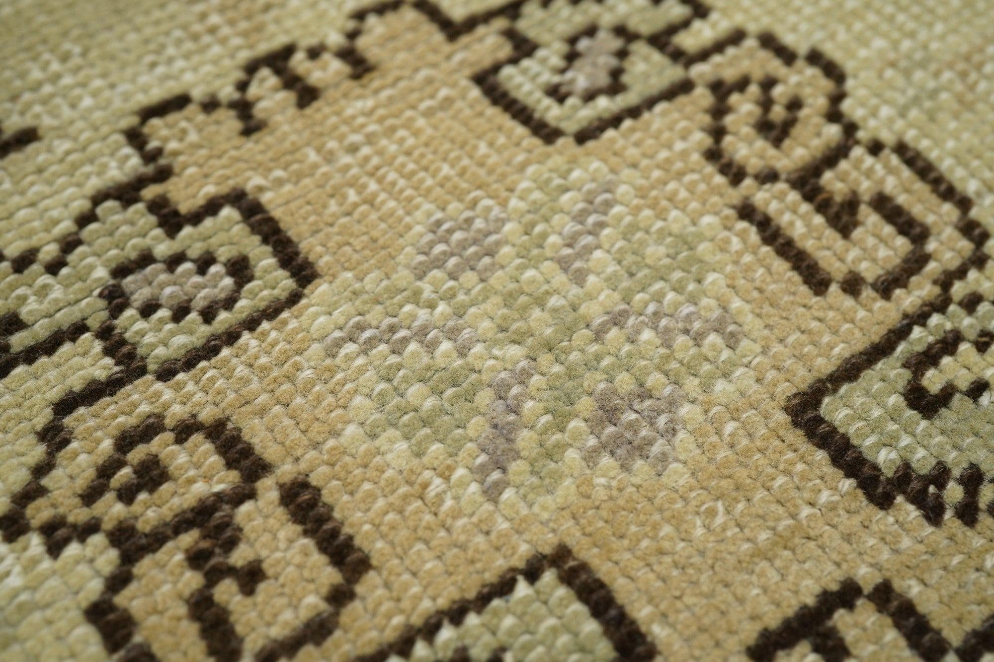 Türkischer Vintage-Teppich 3'0