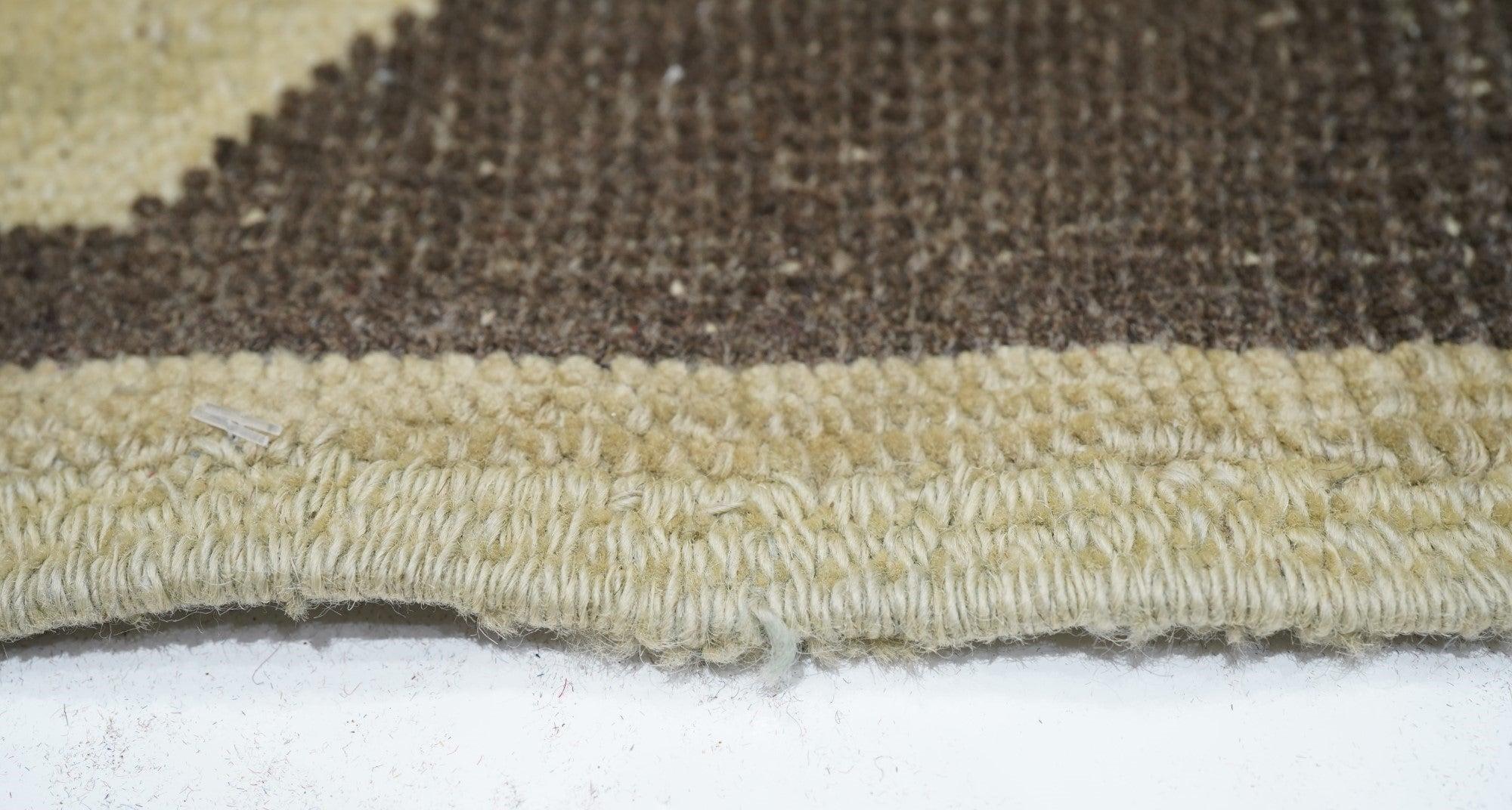 20ième siècle Tapis turc vintage 3'1'' x 6'4'' en vente