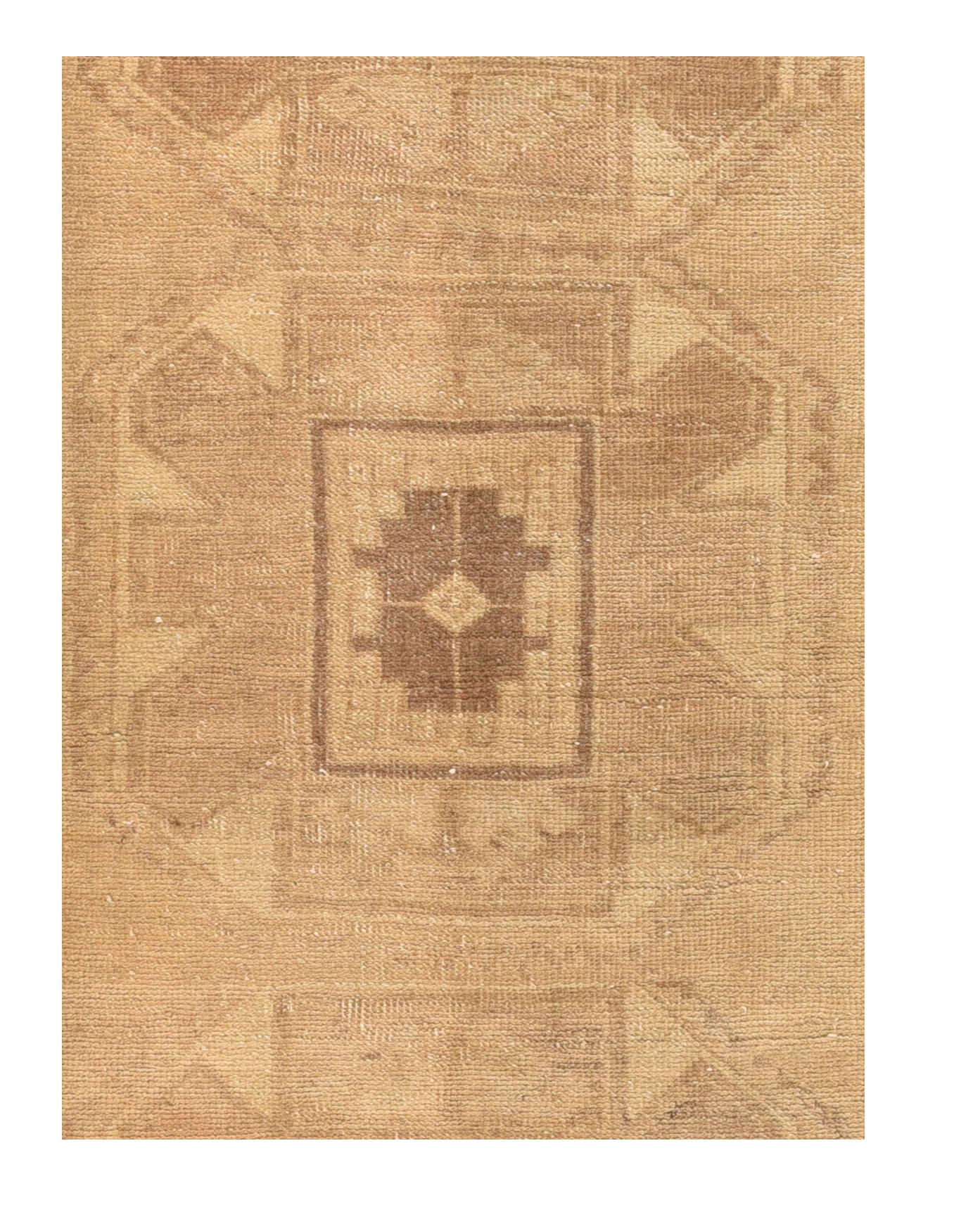 Mid-20th Century Vintage Turkish Rug For Sale