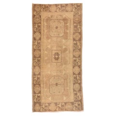 Türkischer Teppich im Vintage-Stil 3'1'' x 6'5''