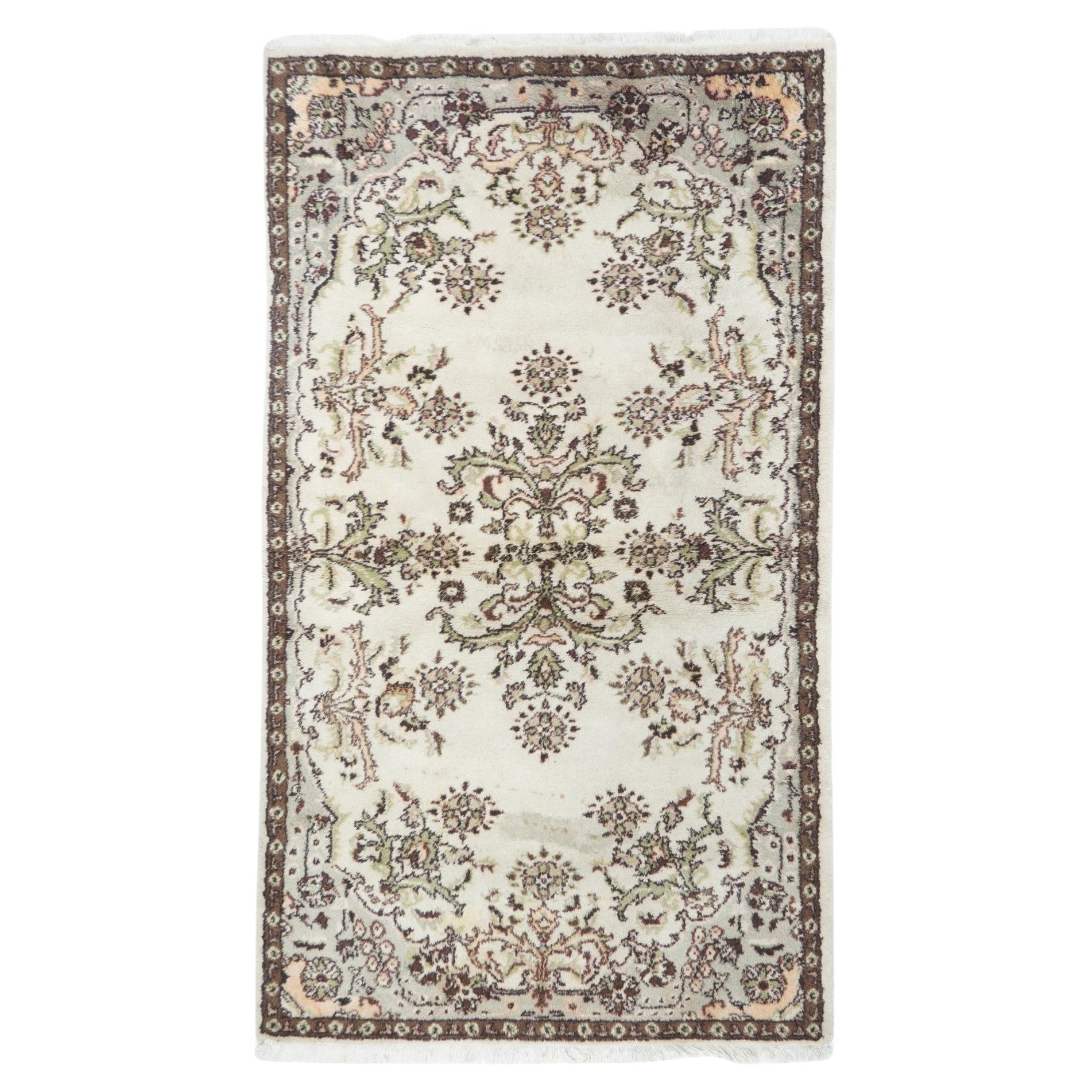 Vintage Turkish Rug 3'10'' x 6'8''