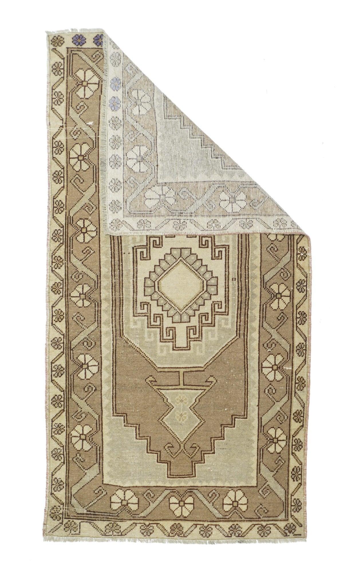 Vintage Turkish Rug 3'2'' x 6'2''. The carpets, scatters, runners, long rugs and bags of the towns, villages and tribes of Anatolia, including: Oushak, Ghiordes, Kula, Ladik, Hereke, Konya, Melas, Bergama, Sivas, Kayseri and Yuruk. Enormous range of