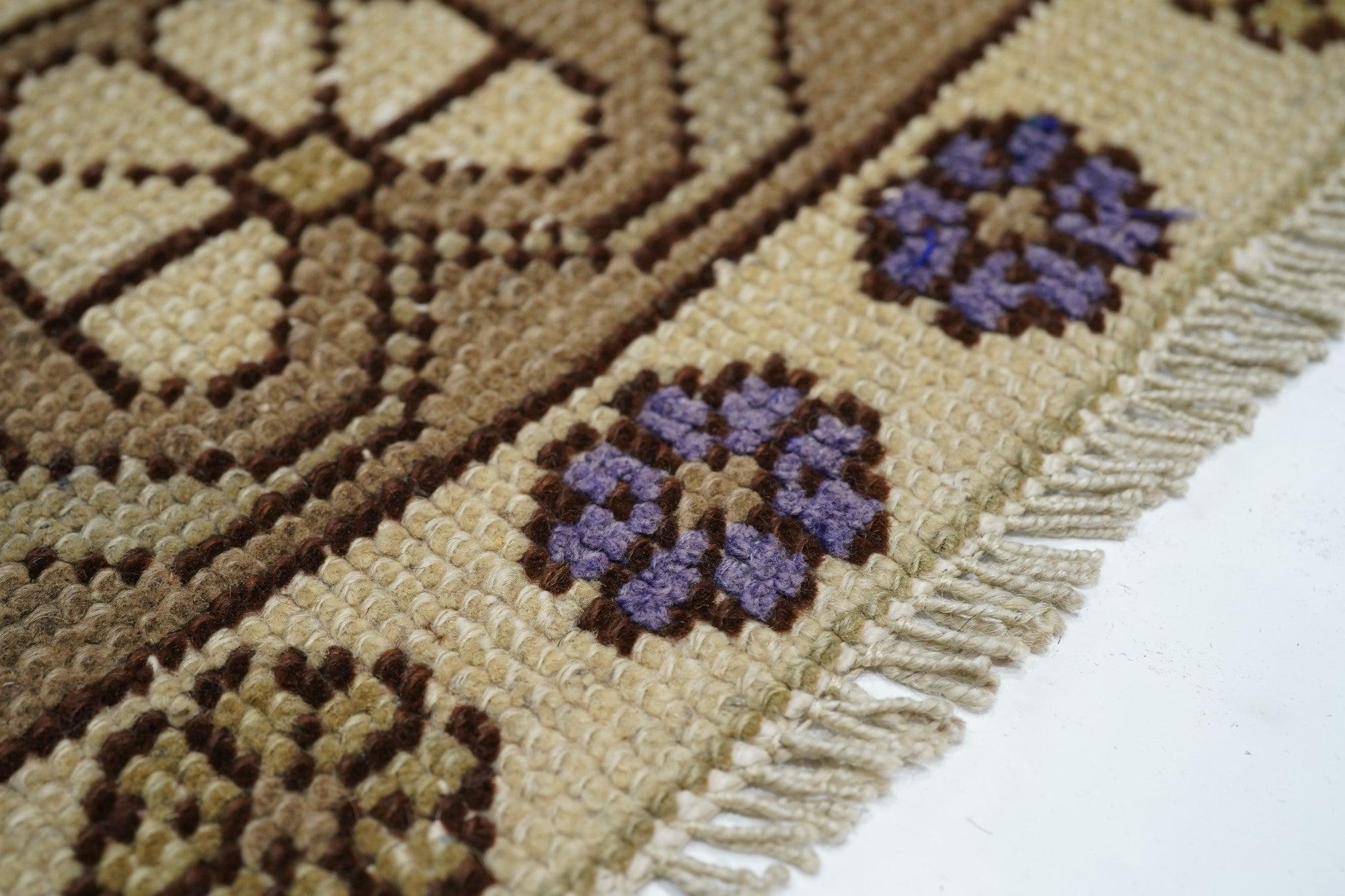 Wool Vintage Turkish Rug 3'2'' x 6'2'' For Sale